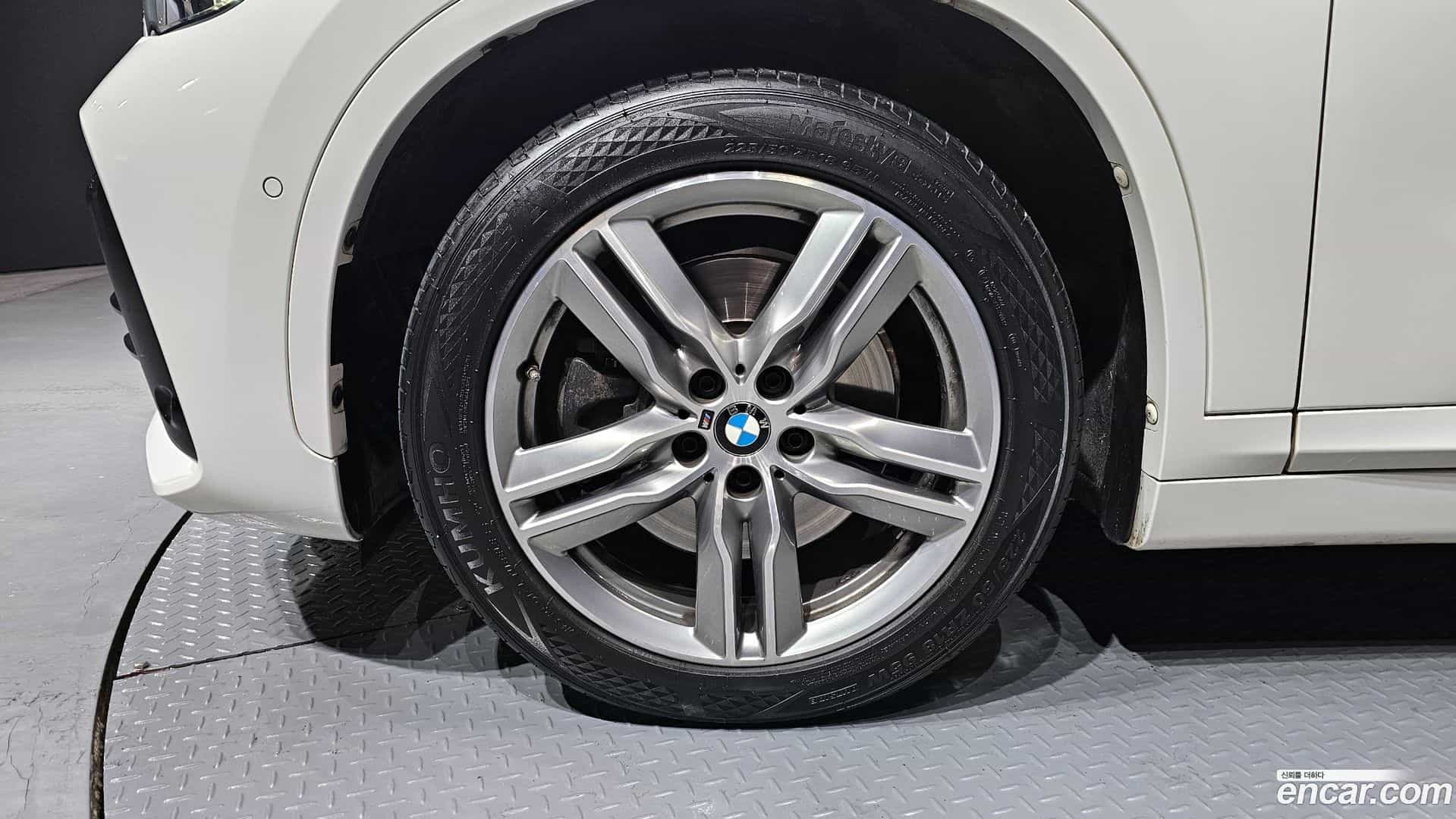 X1 BMW 2020.7-OUTER-005