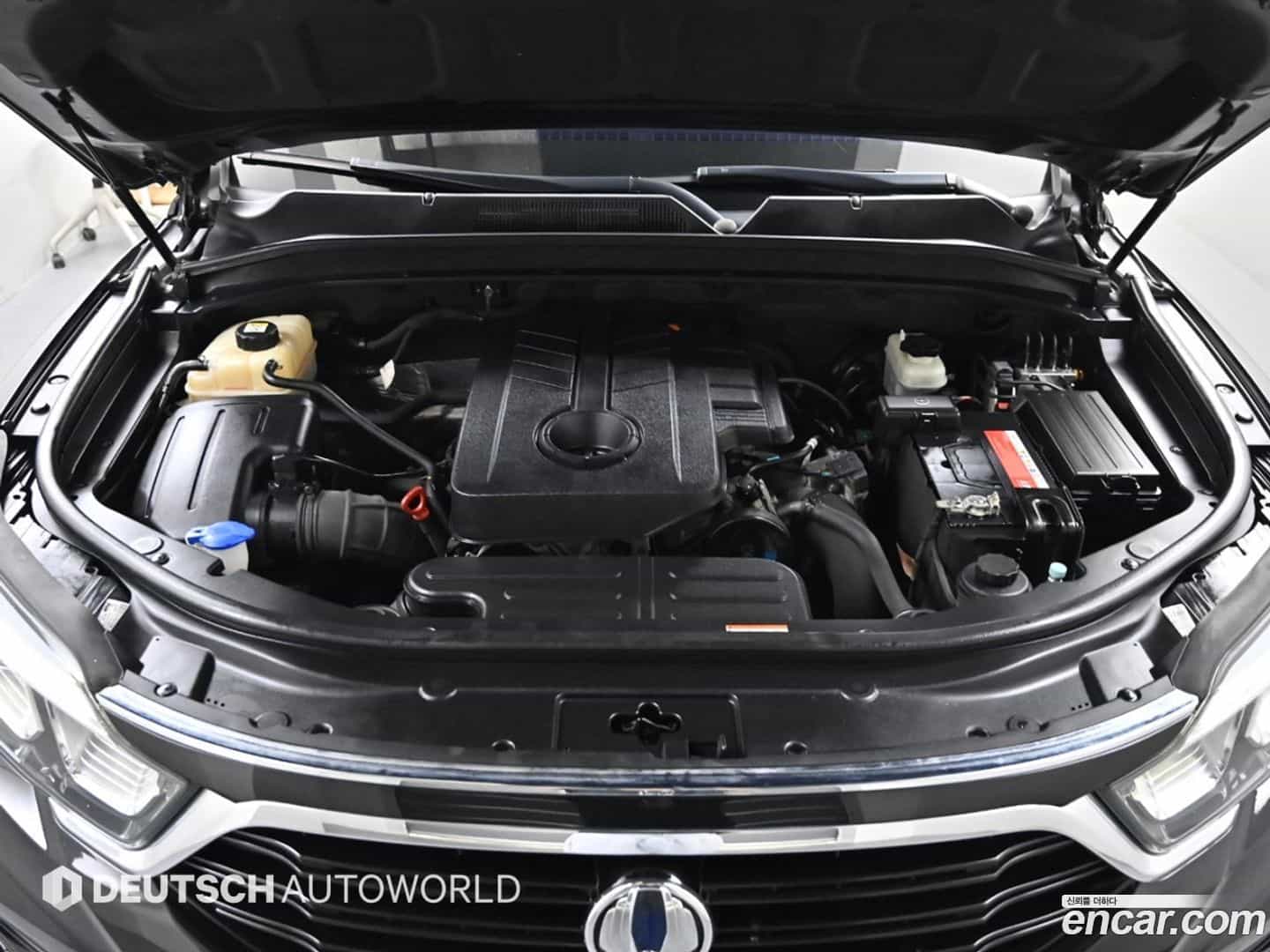 Rexton KG Mobility 2017.4-INNER-006