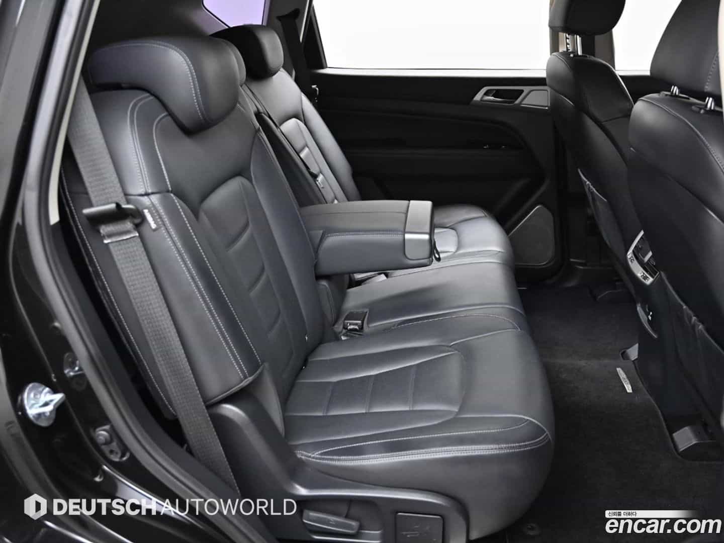 Rexton KG Mobility 2017.4-OPTION-016