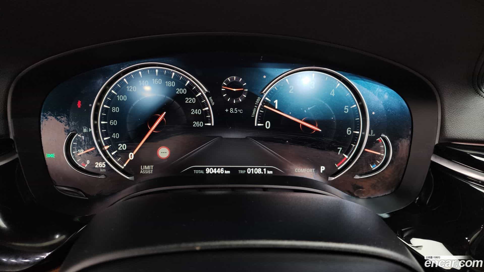5-Series BMW 2018.6-INNER-008