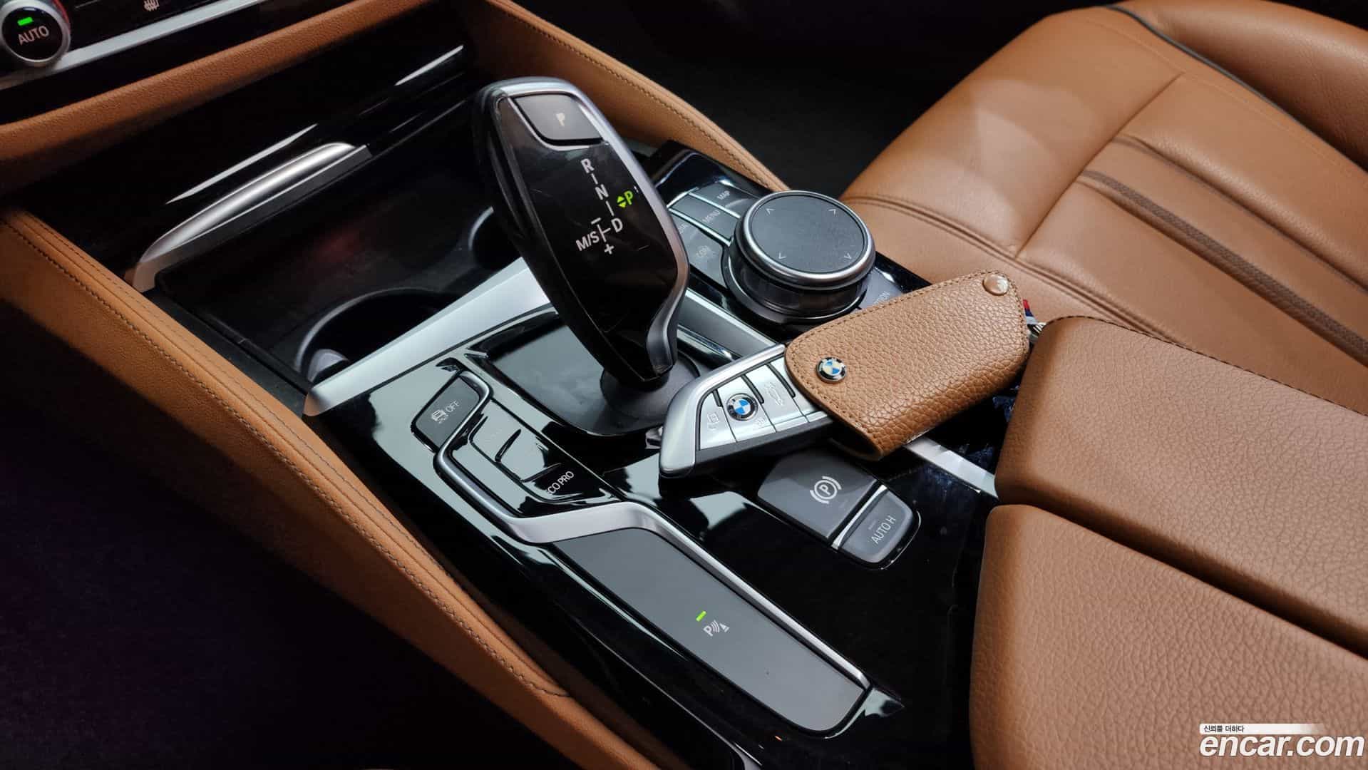 5-Series BMW 2018.6-INNER-009