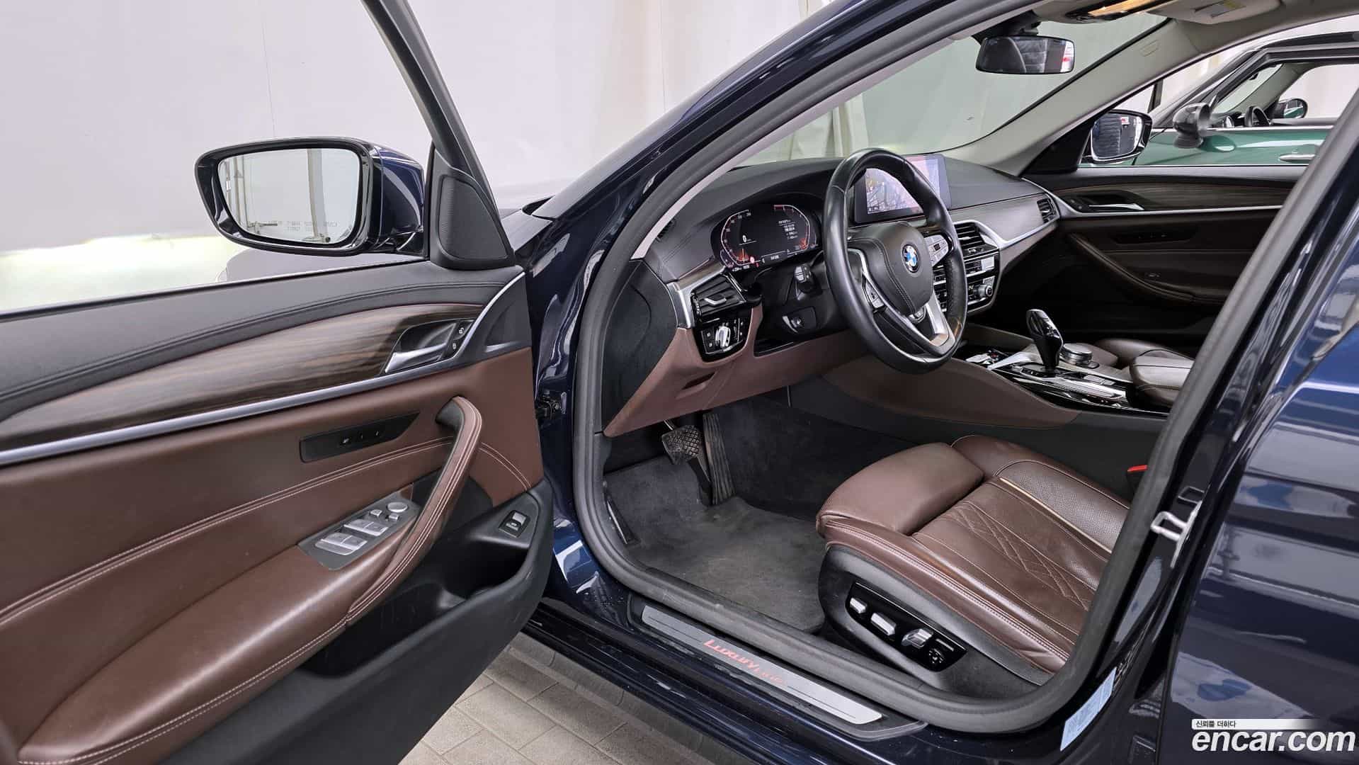 5-Series BMW 2020.3-INNER-010