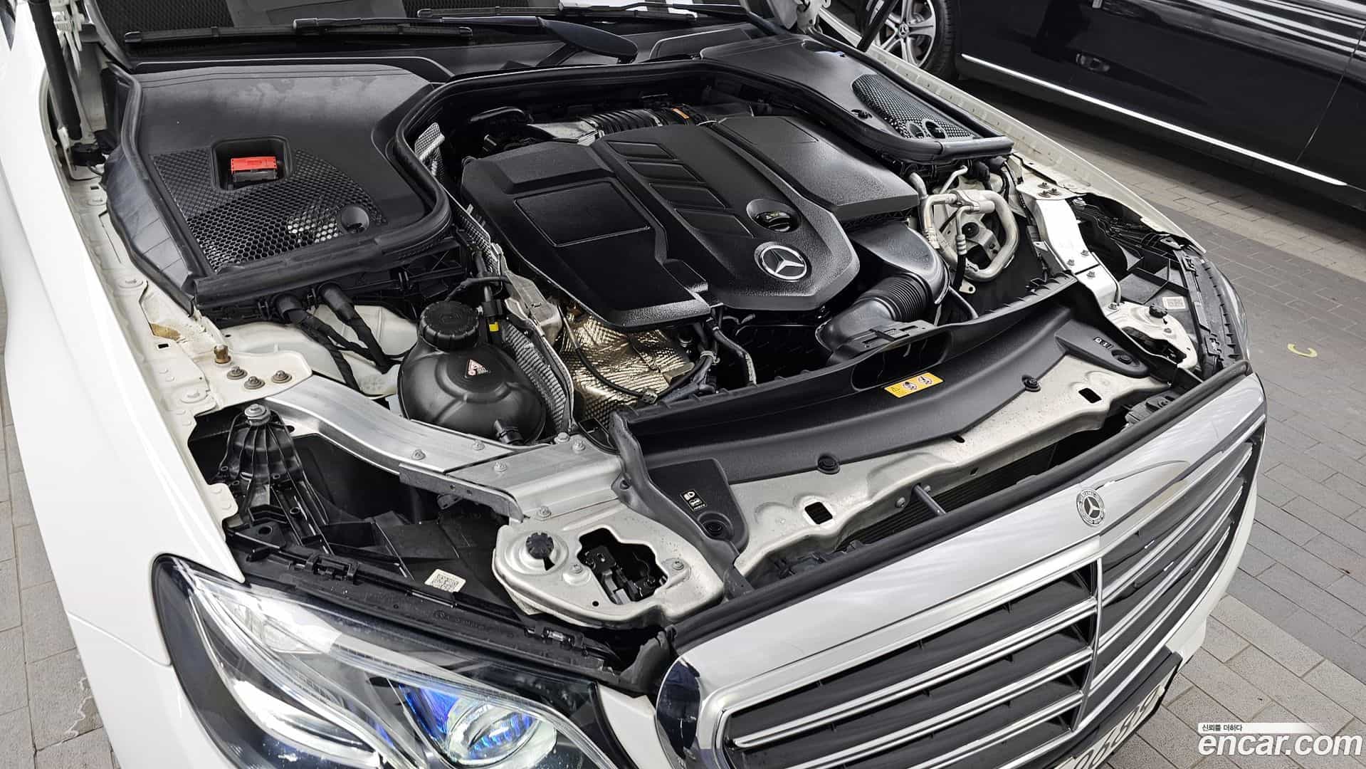 E-Class Mercedes-Benz 2019.9-INNER-006