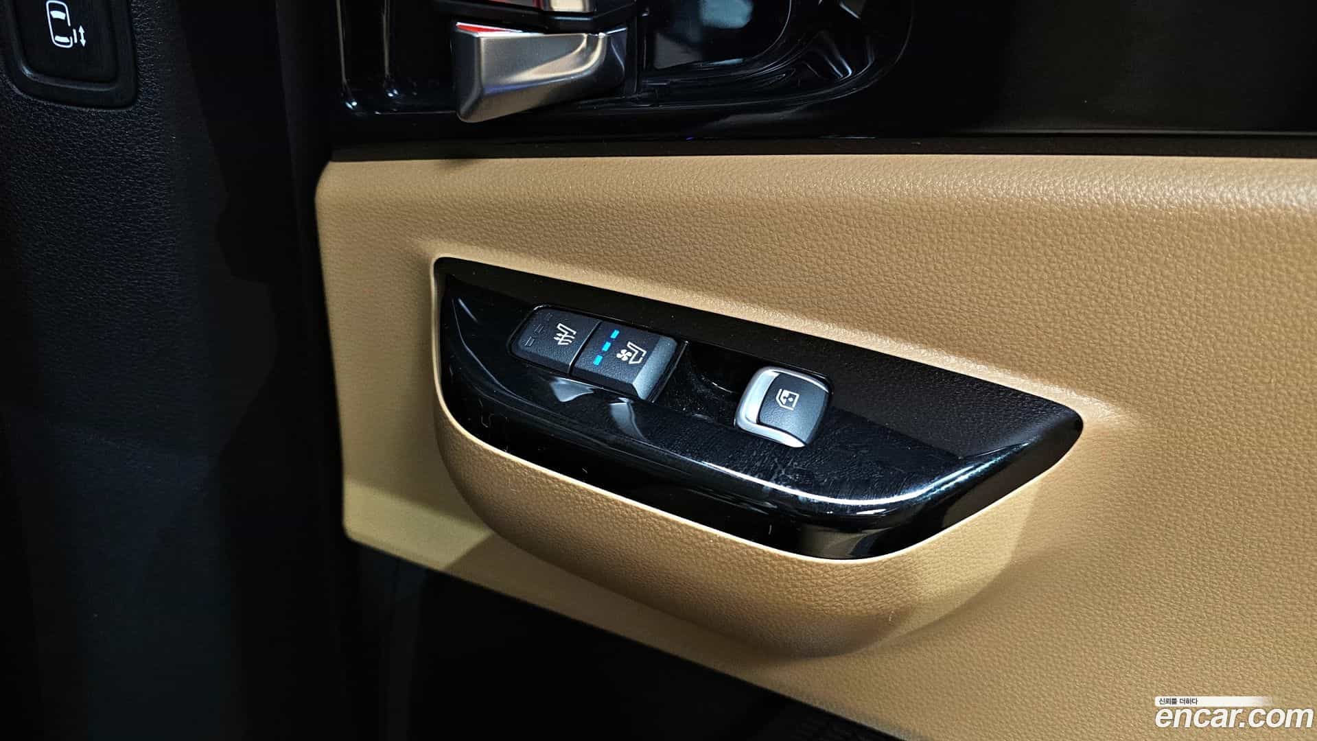 Canival Kia 2023.7-OPTION-023