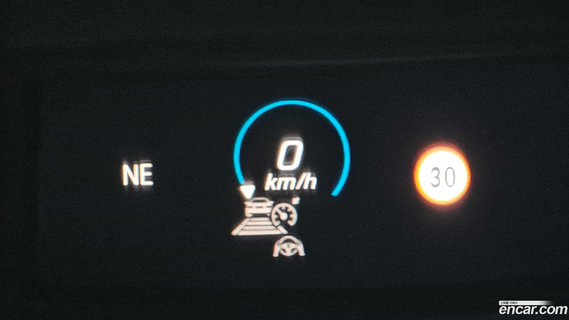 E-Class Mercedes-Benz 2022.1-OPTION-016