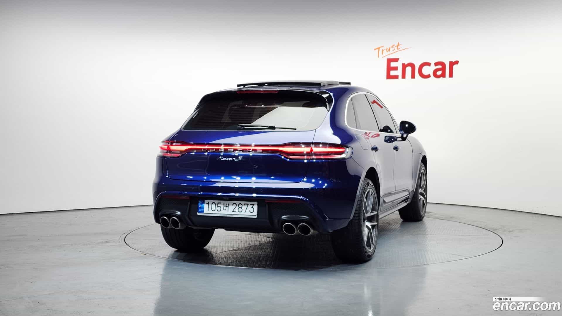 Macan Porsche 2022.8-OUTER-004