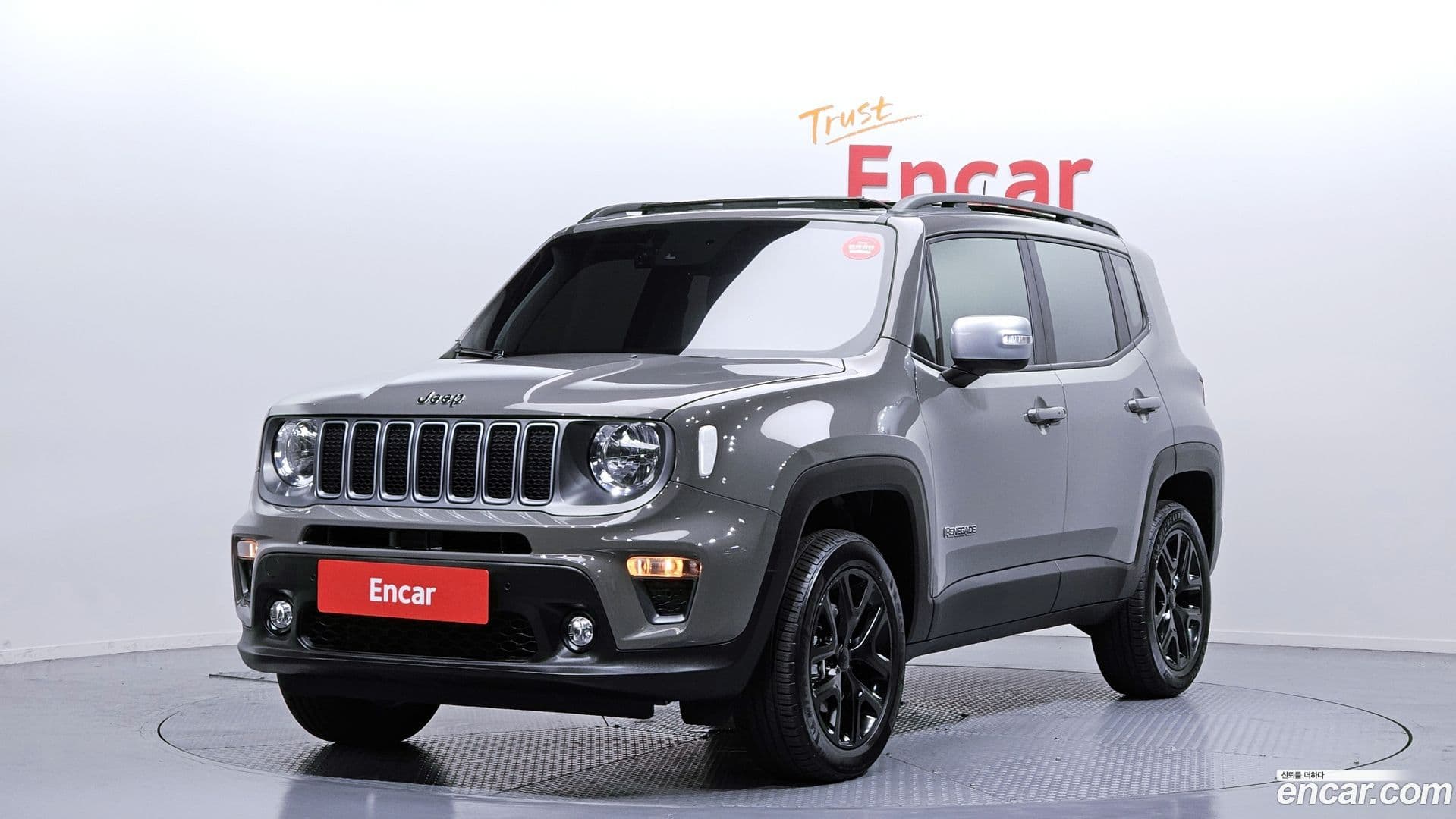 Main__Slider__Photo:Renegade Jeep 2022.11-0