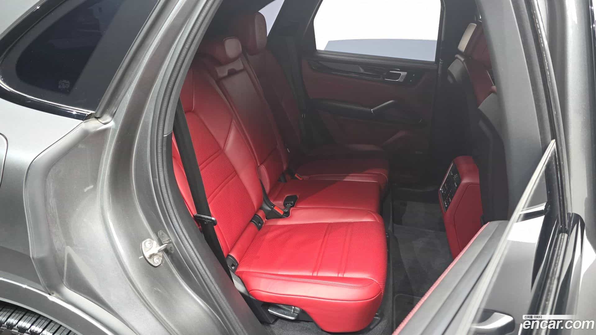 Cayenne Porsche 2020.5-OPTION-016