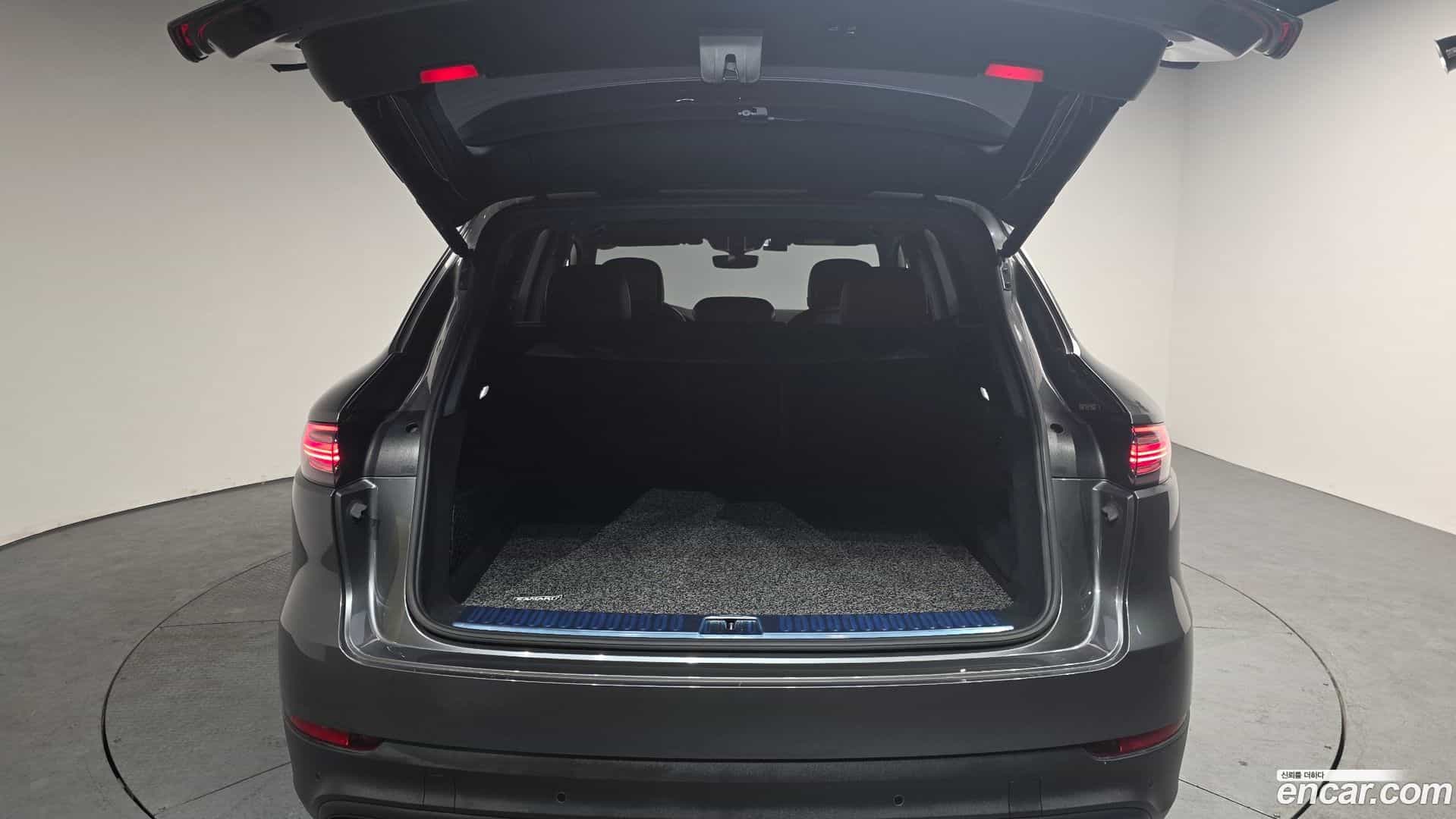 Cayenne Porsche 2020.5-OPTION-024