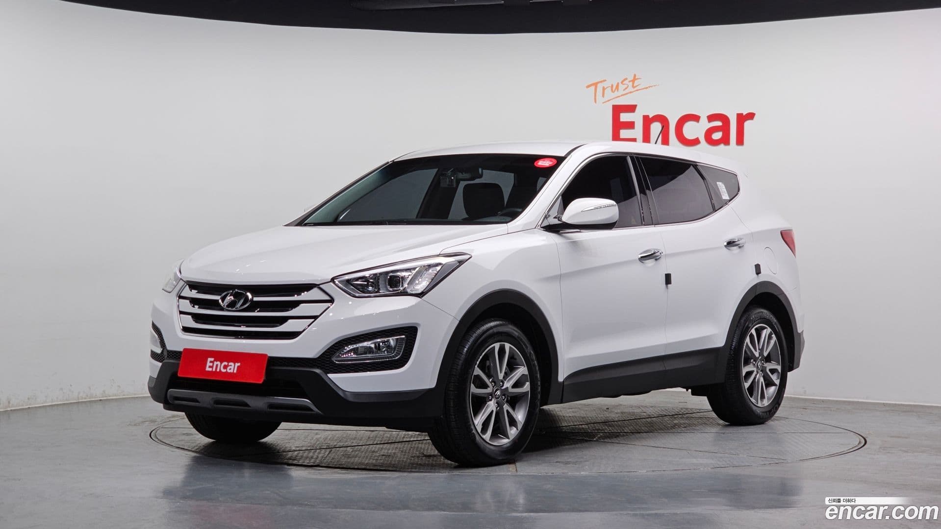 Main__Slider__Photo:Santafe Hyundai 2012.4-0