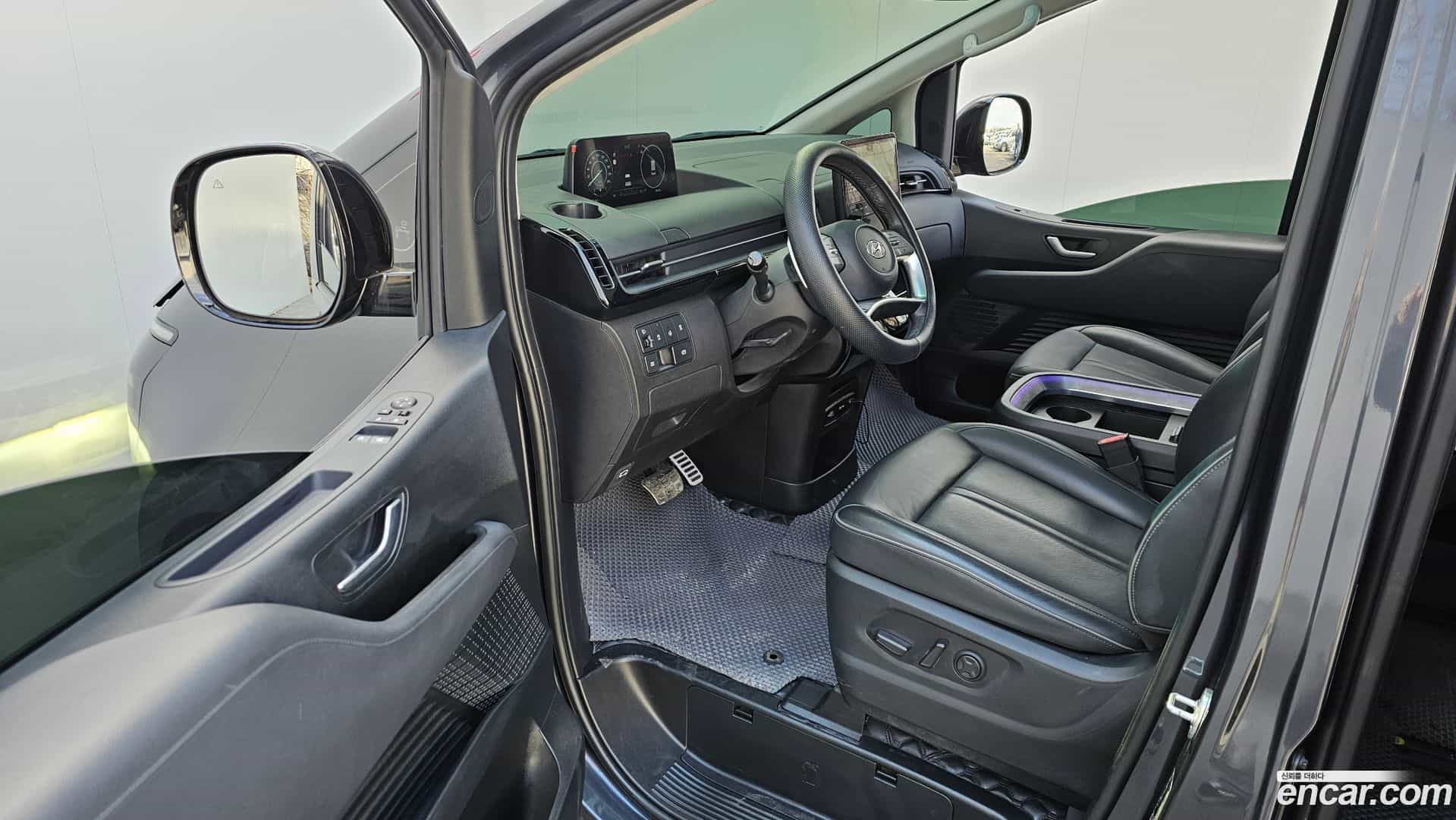 Staria Hyundai 2022.3-OPTION-015
