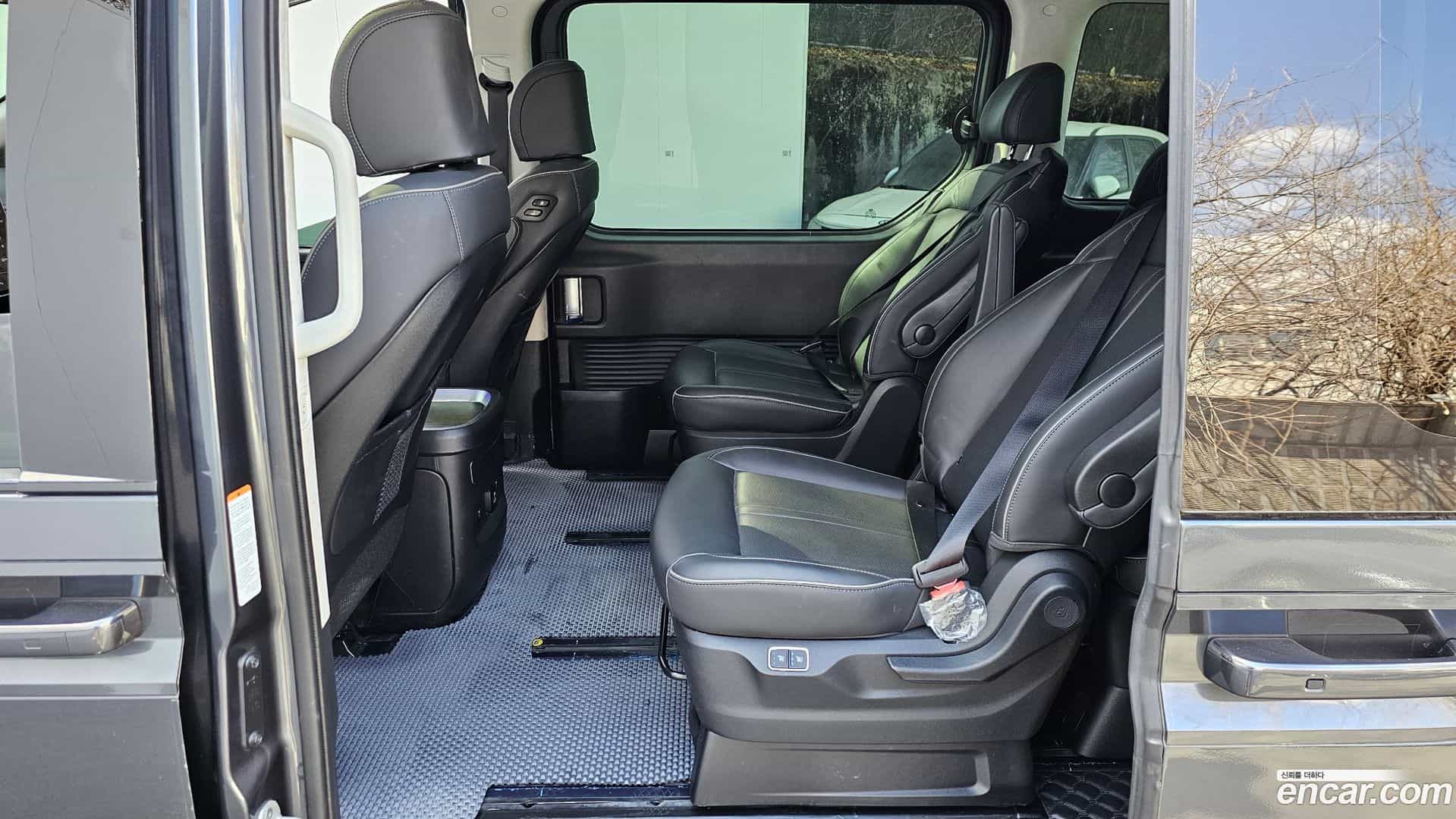 Staria Hyundai 2022.3-OPTION-017