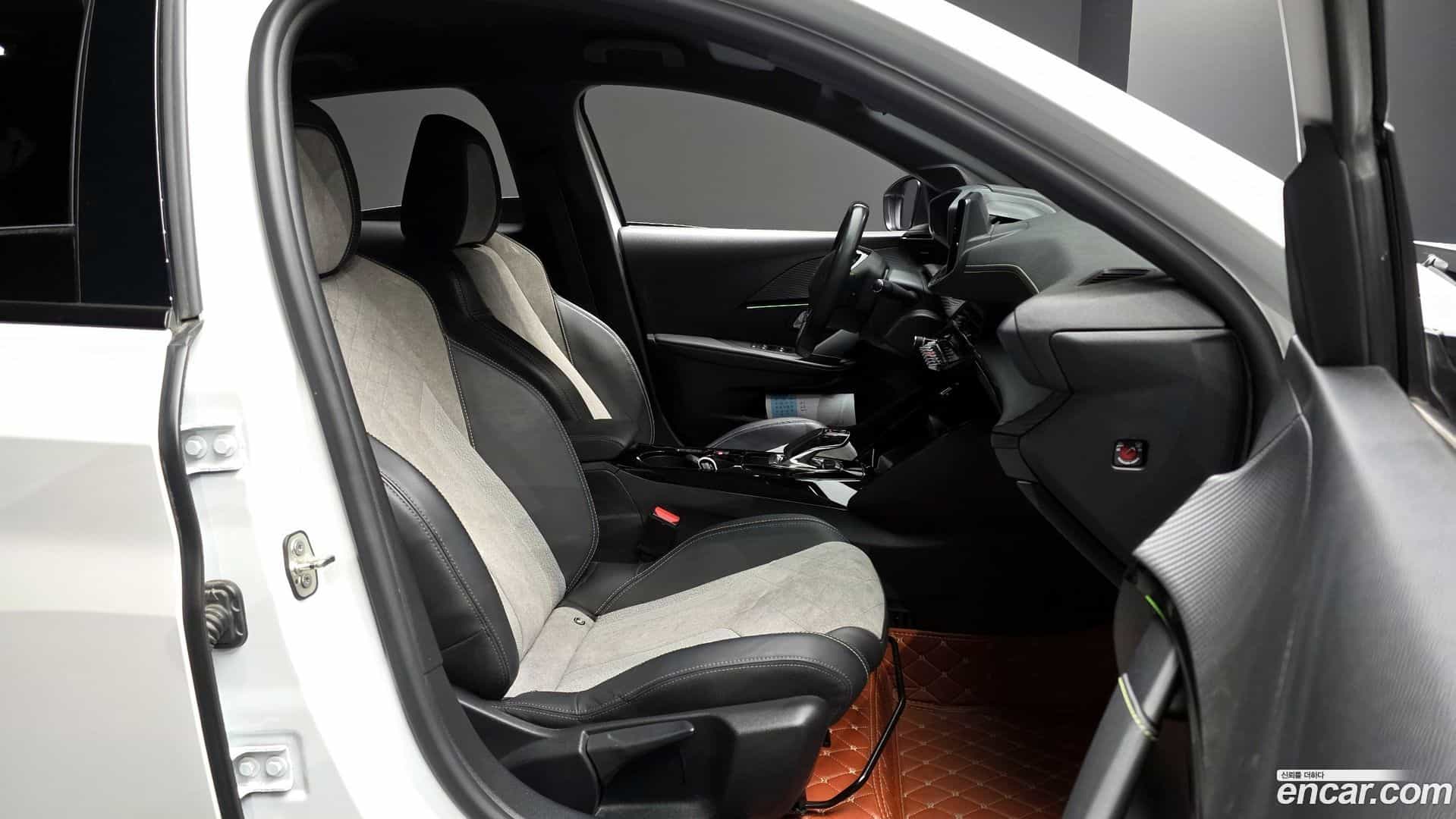 208 Peugeot 2020.8-OPTION-015