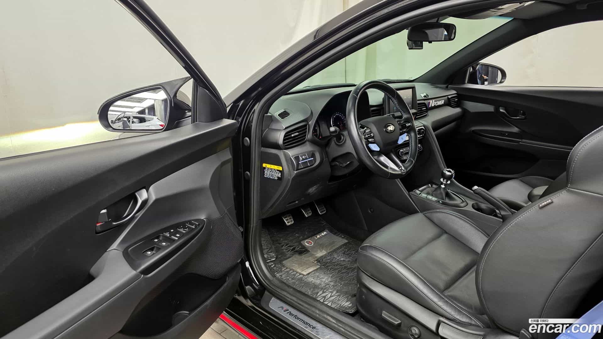 Veloster Hyundai 2020.9-INNER-010