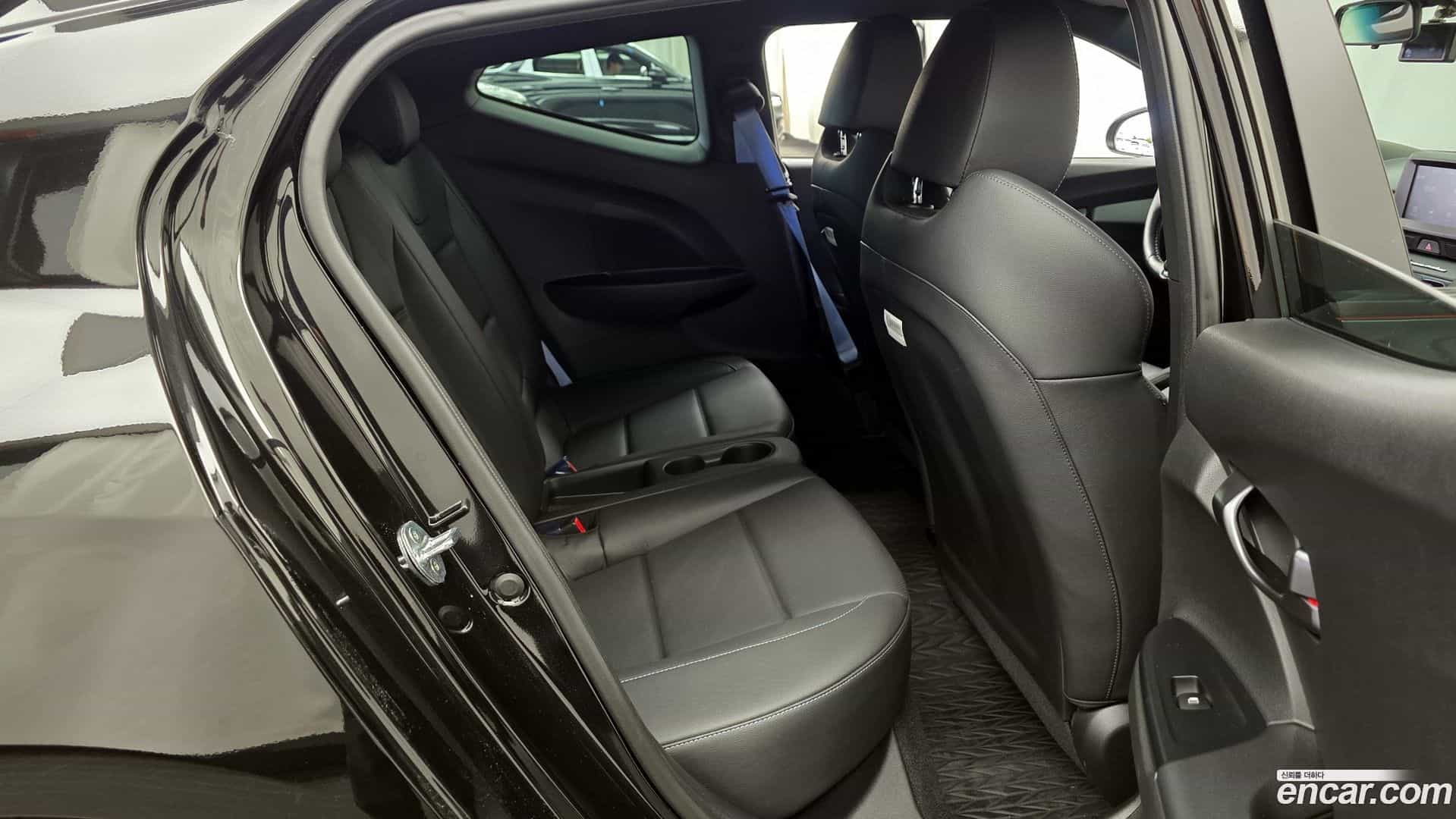 Veloster Hyundai 2020.9-OPTION-016