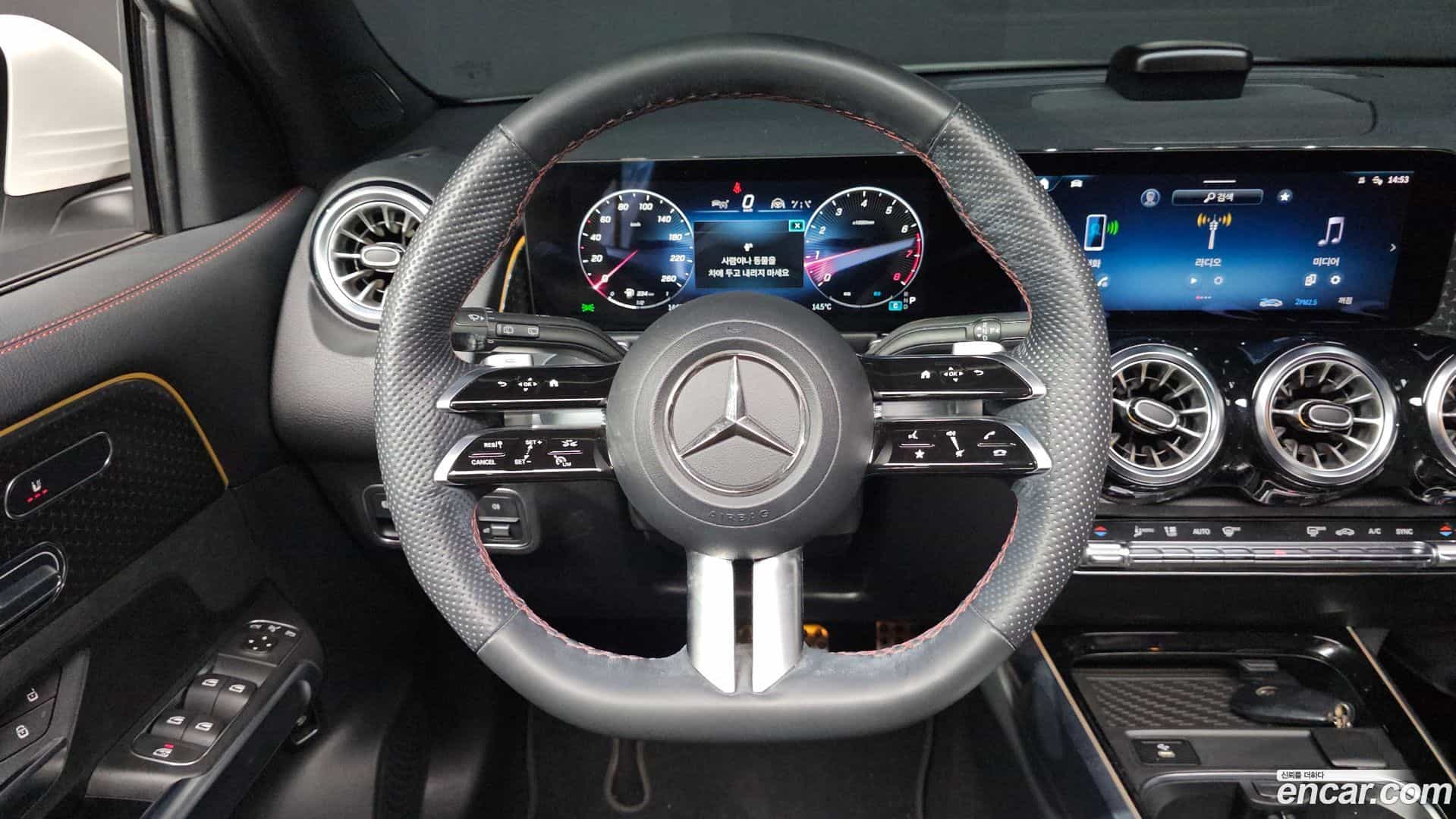 GLB-Class Mercedes-Benz 2024.2-OPTION-017