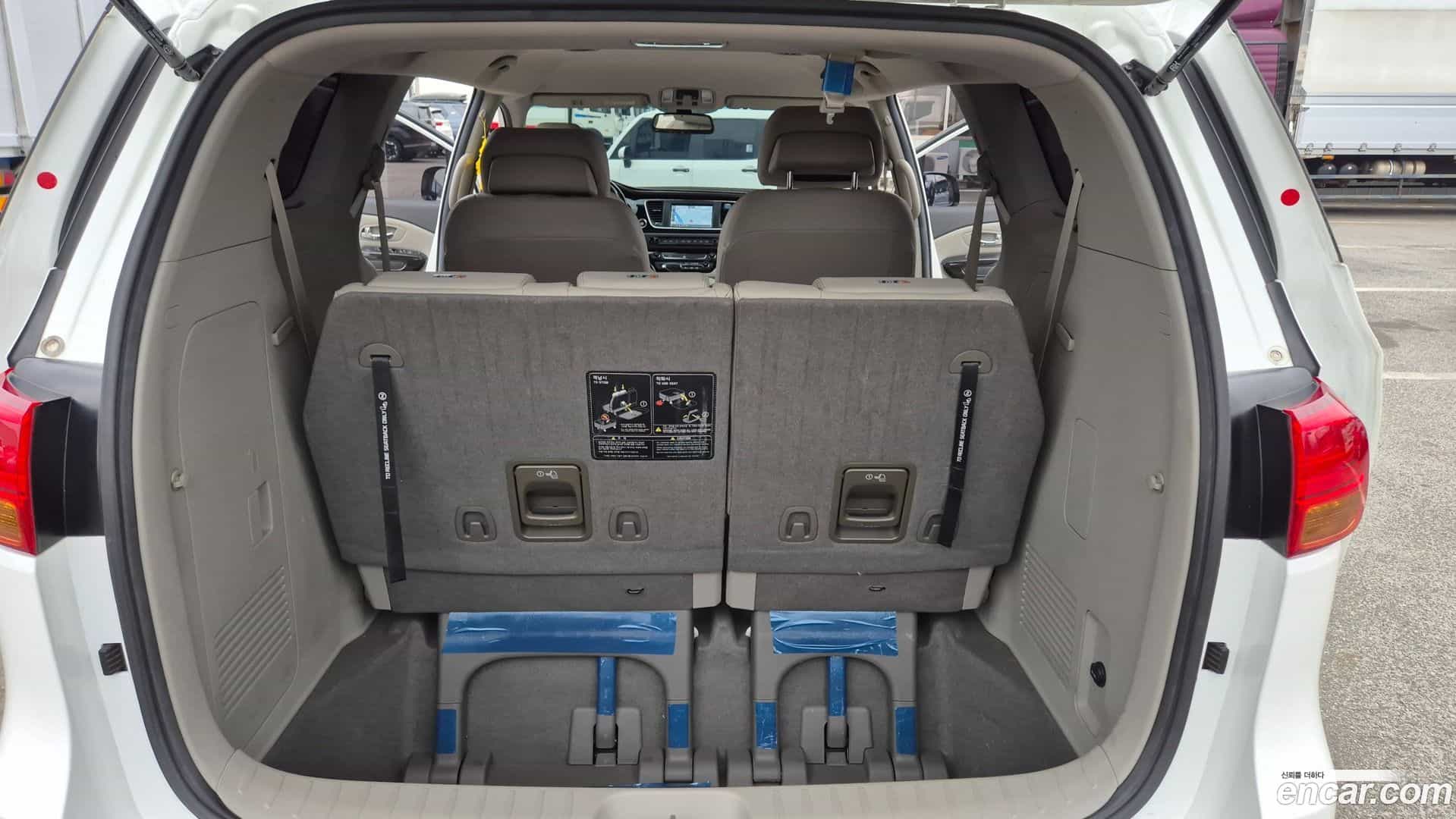 Canival Kia 2017.9-OPTION-022