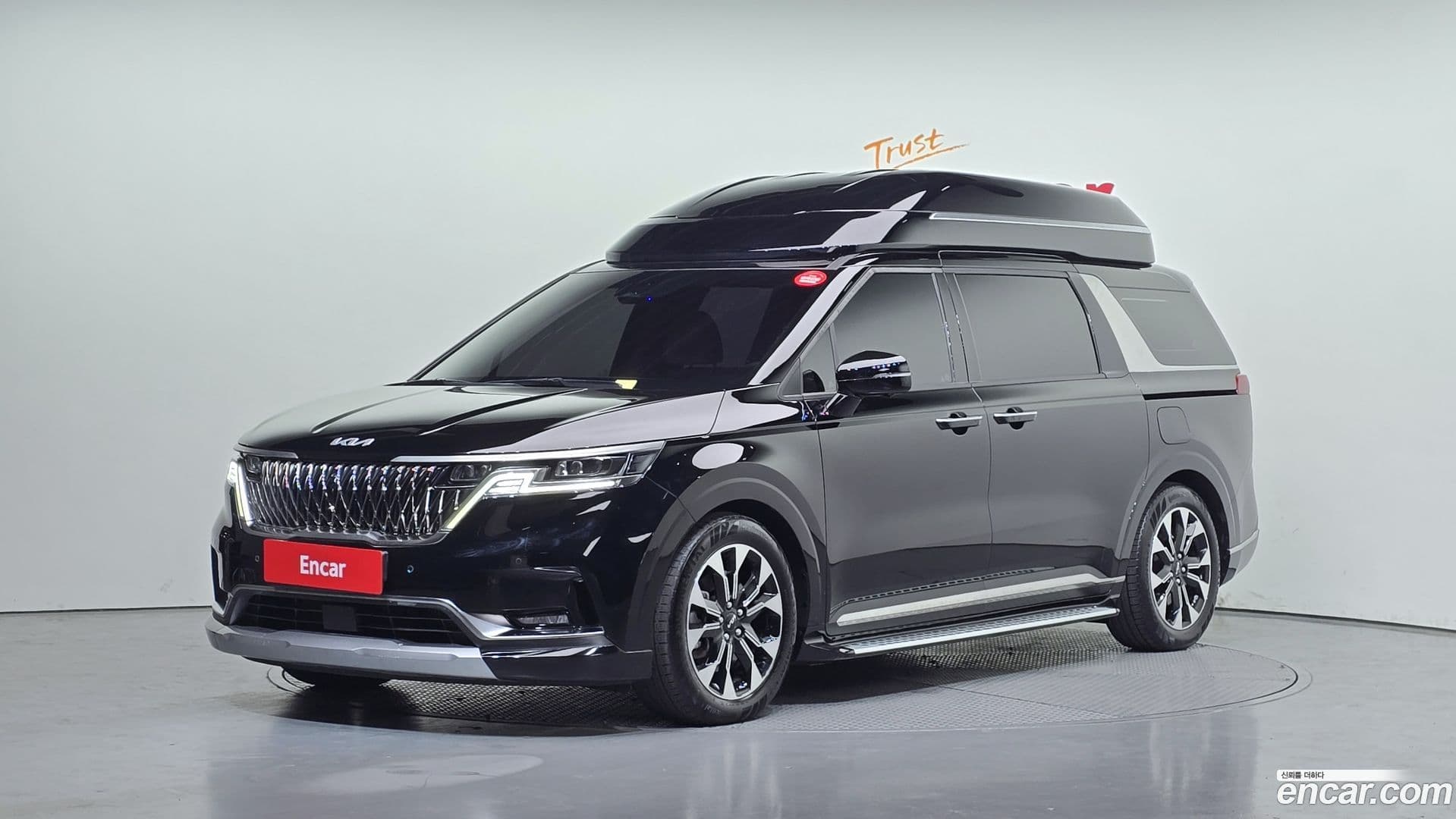 Main__Slider__Photo:Canival Kia 2022.2-0