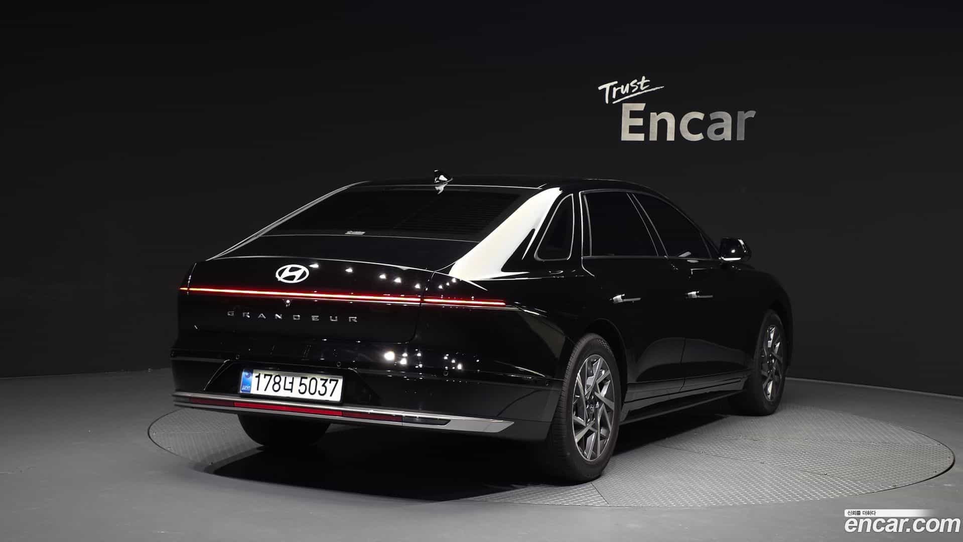 Grandeur Hyundai 2026.0-OUTER-002