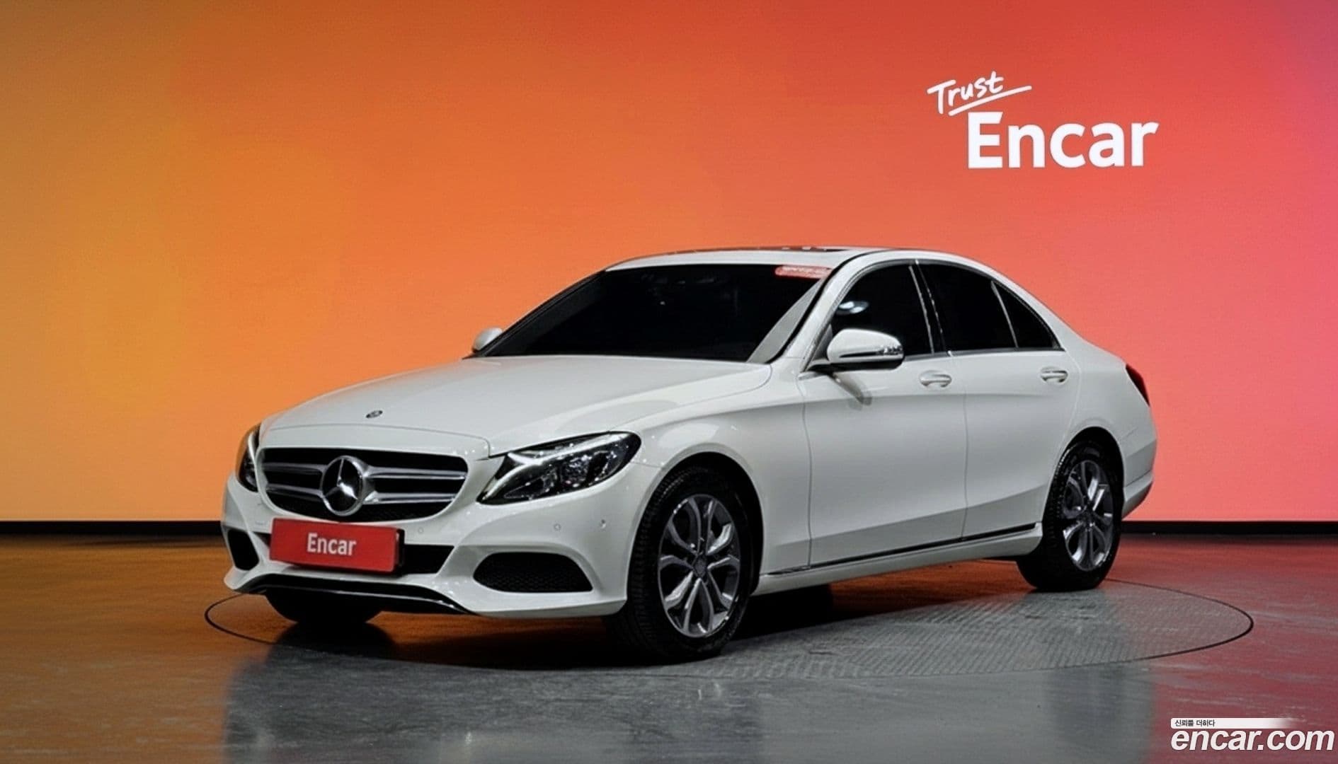 Main__Slider__Photo:C-Class Mercedes-Benz 2016.5-0