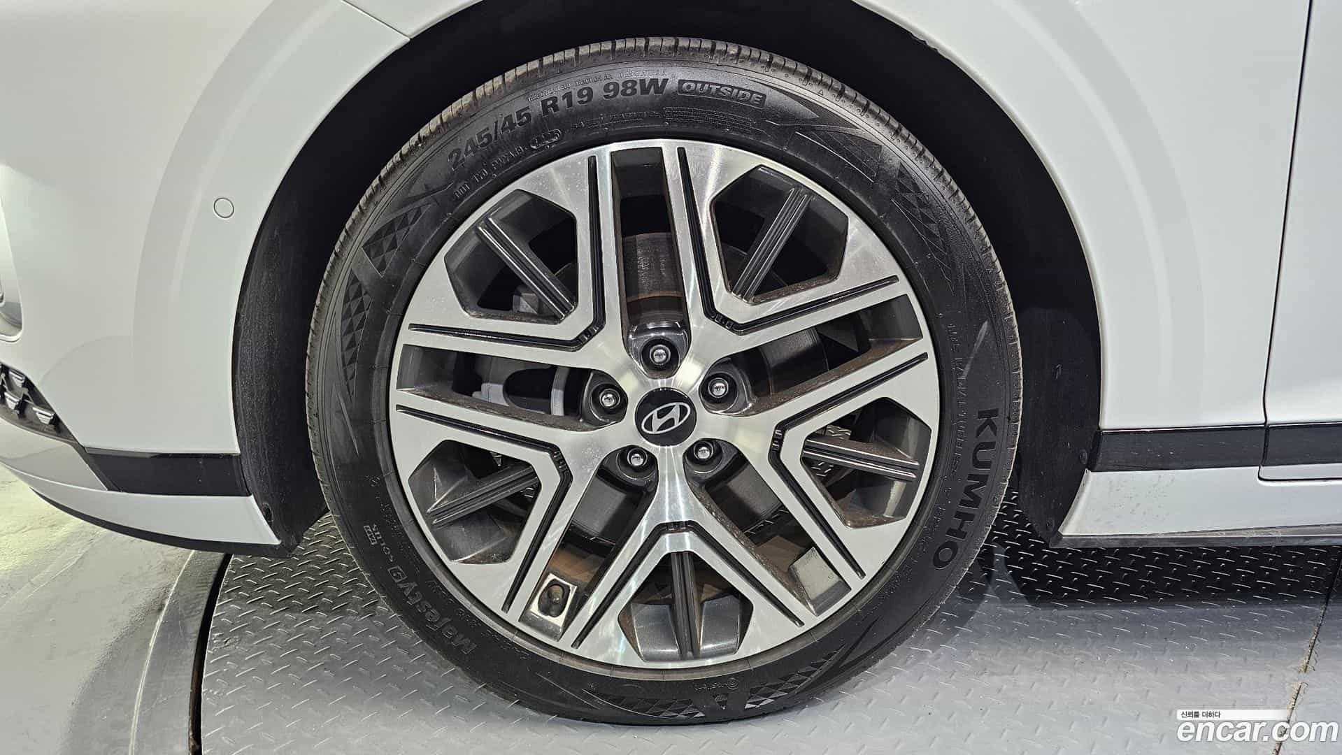 Grandeur Hyundai 2023.2-OUTER-005