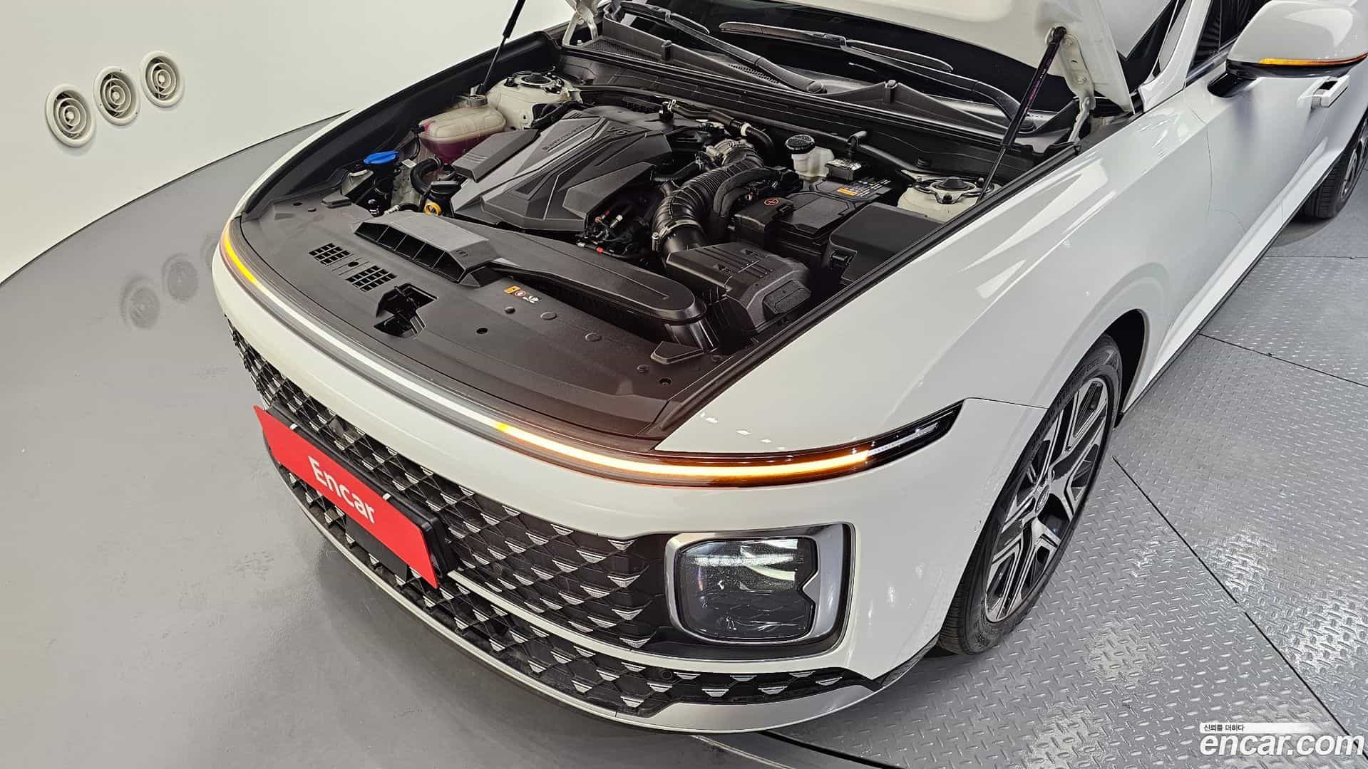 Grandeur Hyundai 2023.2-INNER-006