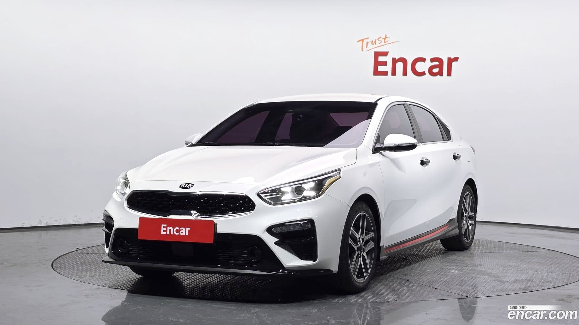 Main__Slider__Photo:K3 Kia 2019.1-0