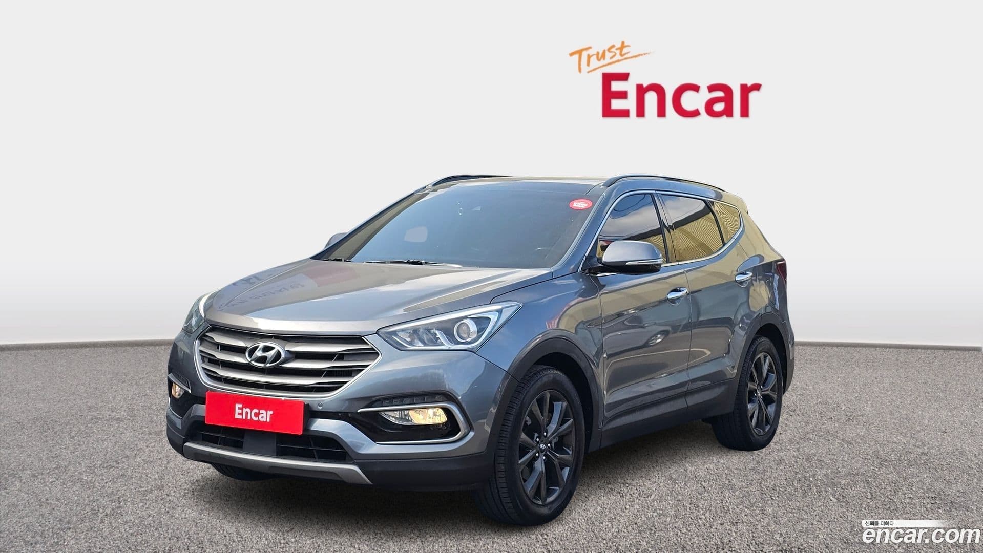 Main__Slider__Photo:Santafe Hyundai 2015.10-0