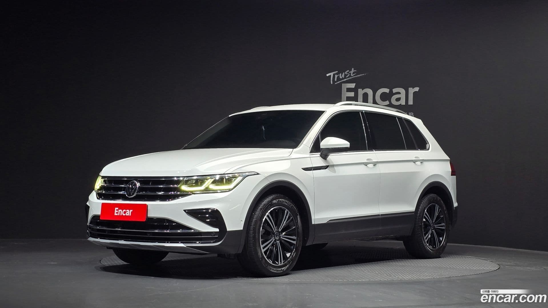 Main__Slider__Photo:Tiguan Volkswagen 2022.0-0