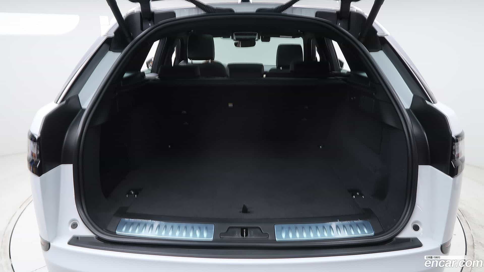 Range Rover Velar Land Rover 2024.9-OPTION-016