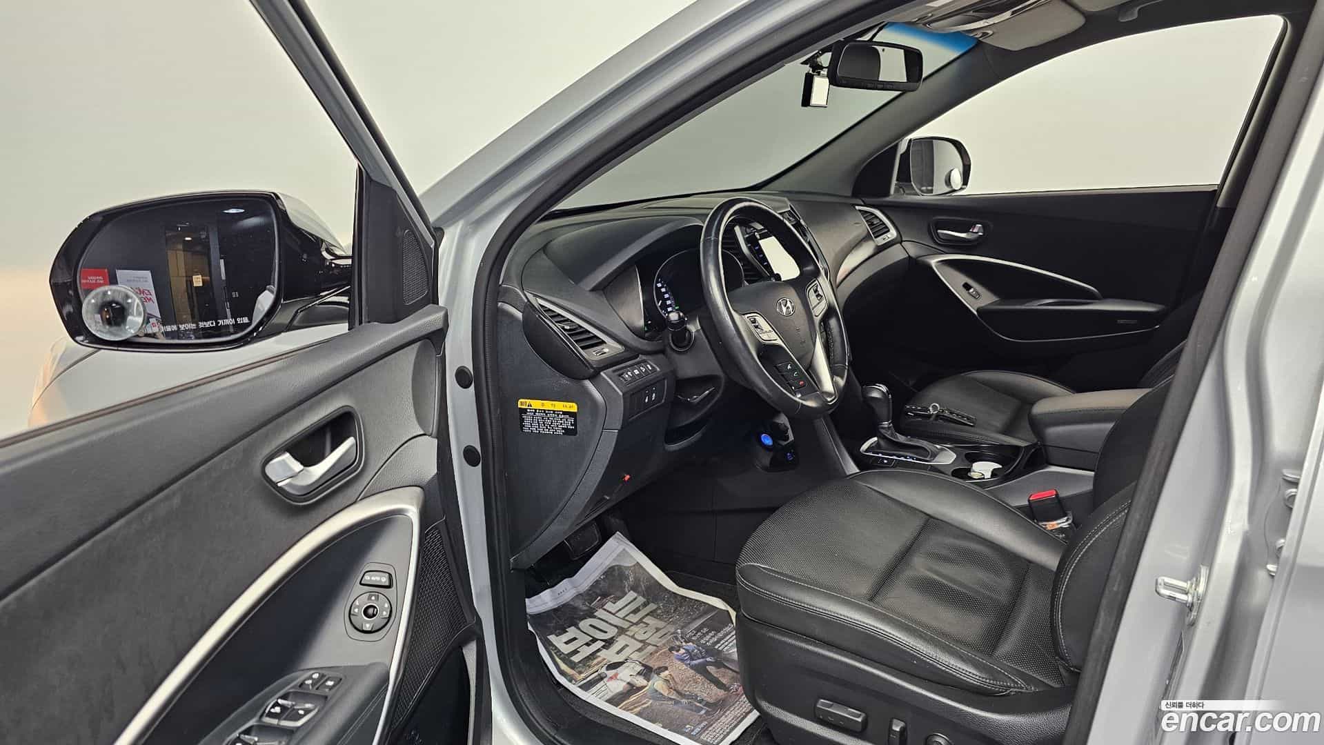 Santafe Hyundai 2016.1-INNER-010
