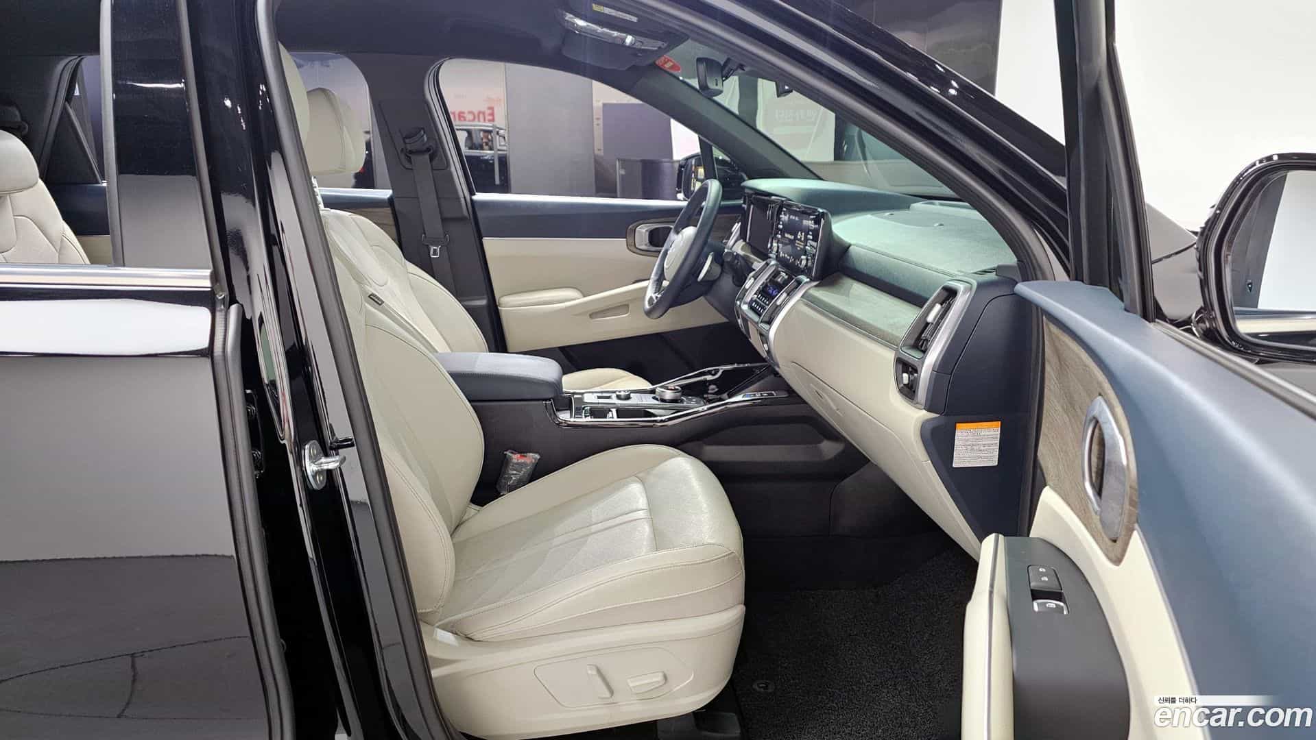 Sorento Kia 2022.1-INNER-010