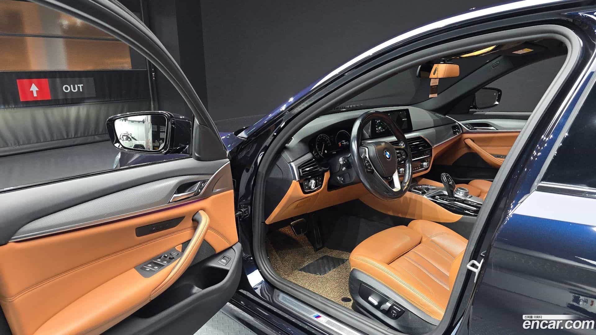 5-Series BMW 2017.10-INNER-010