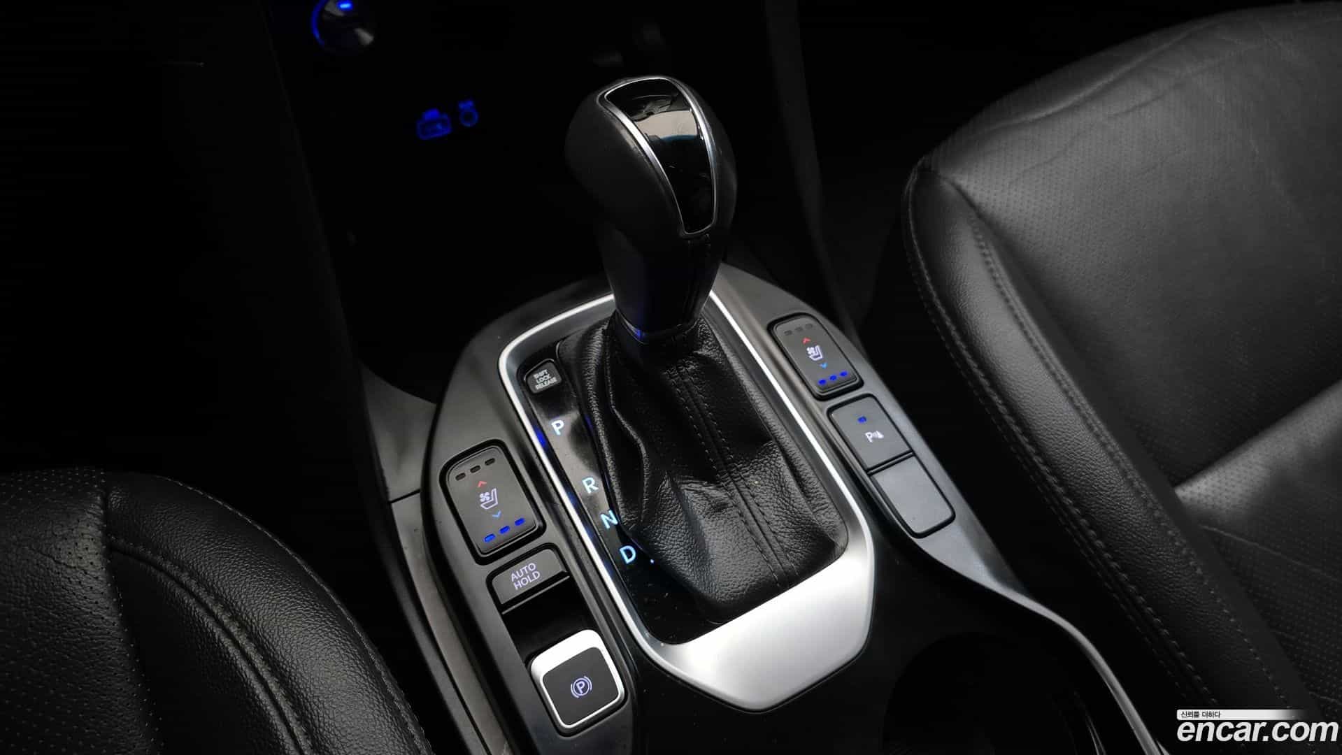 Santafe Hyundai 2017.5-INNER-009