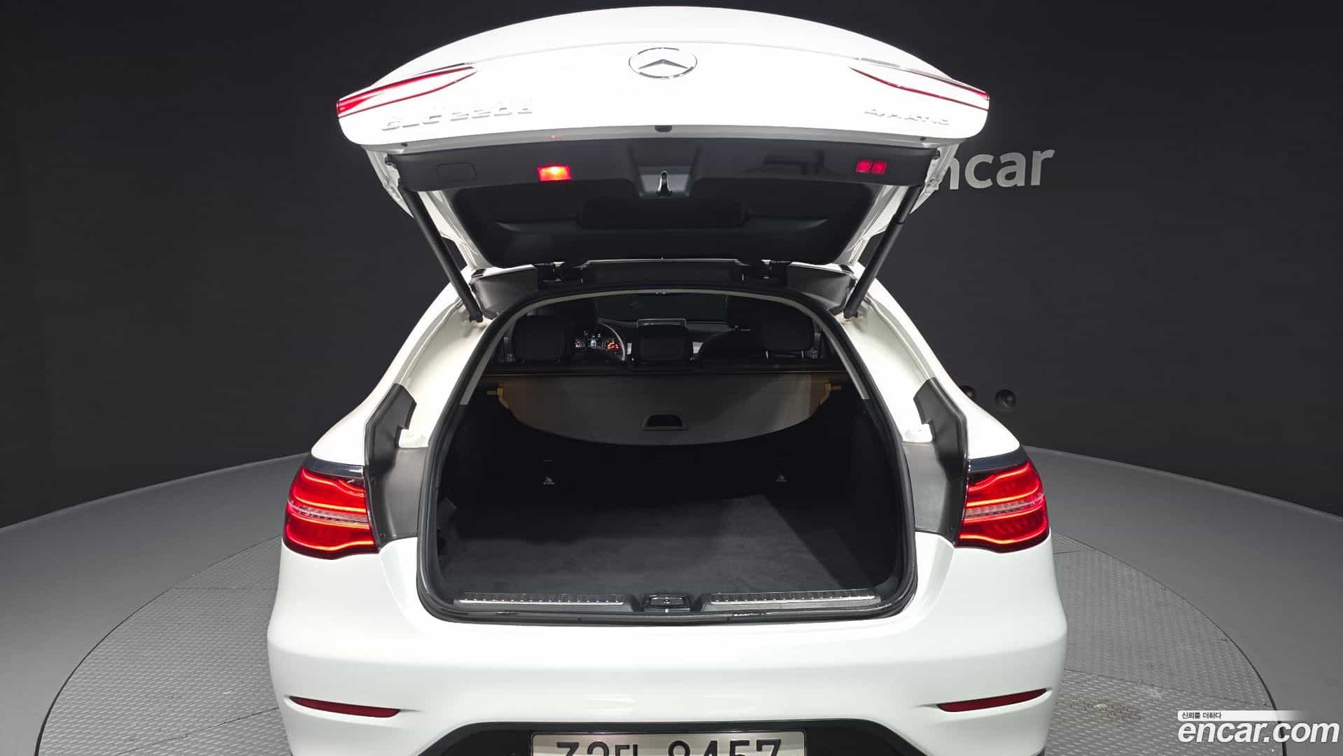 GLC-Class Mercedes-Benz 2018.3-OPTION-024