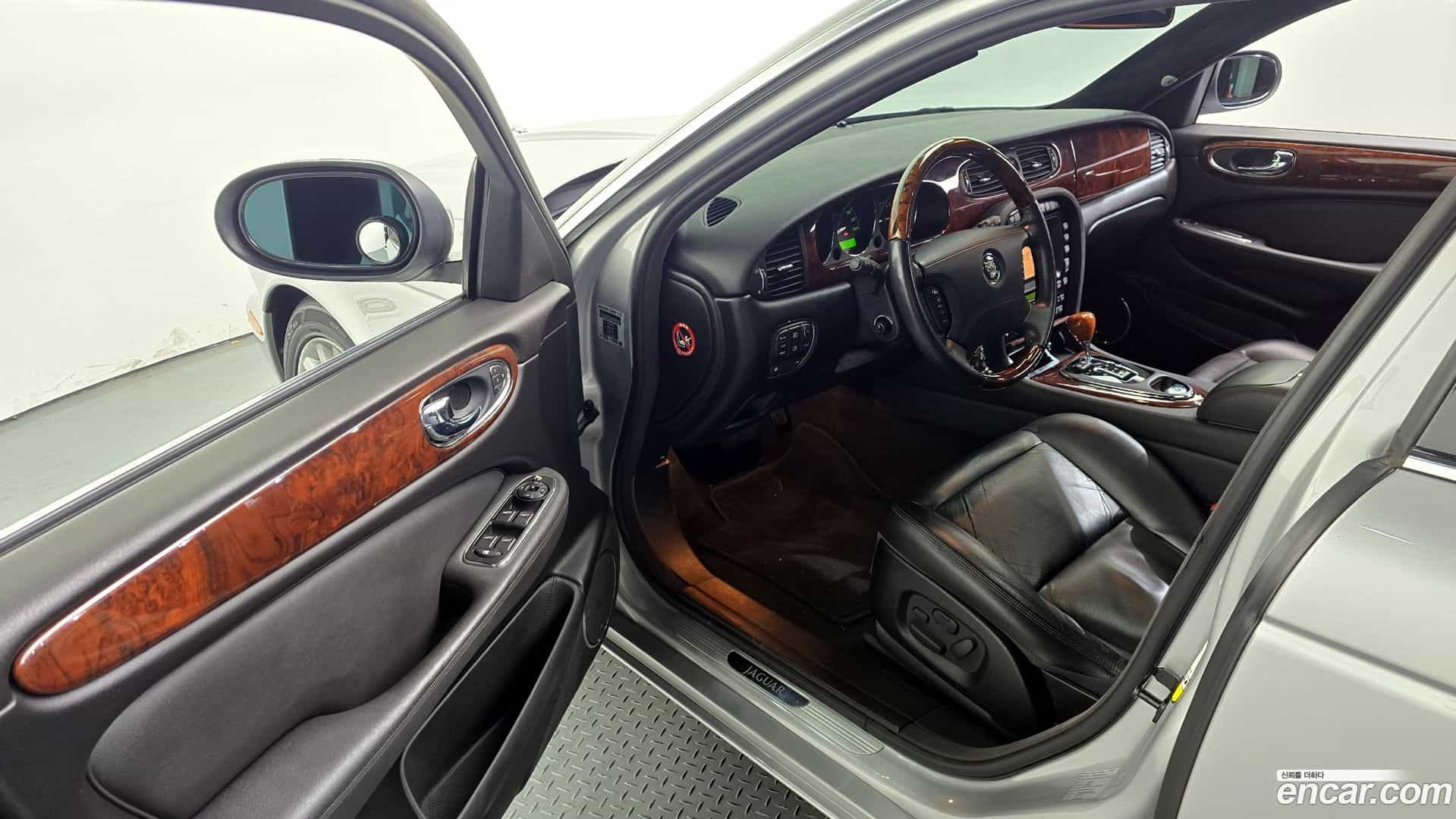 XJ-6 Jaguar 2006.4-INNER-010