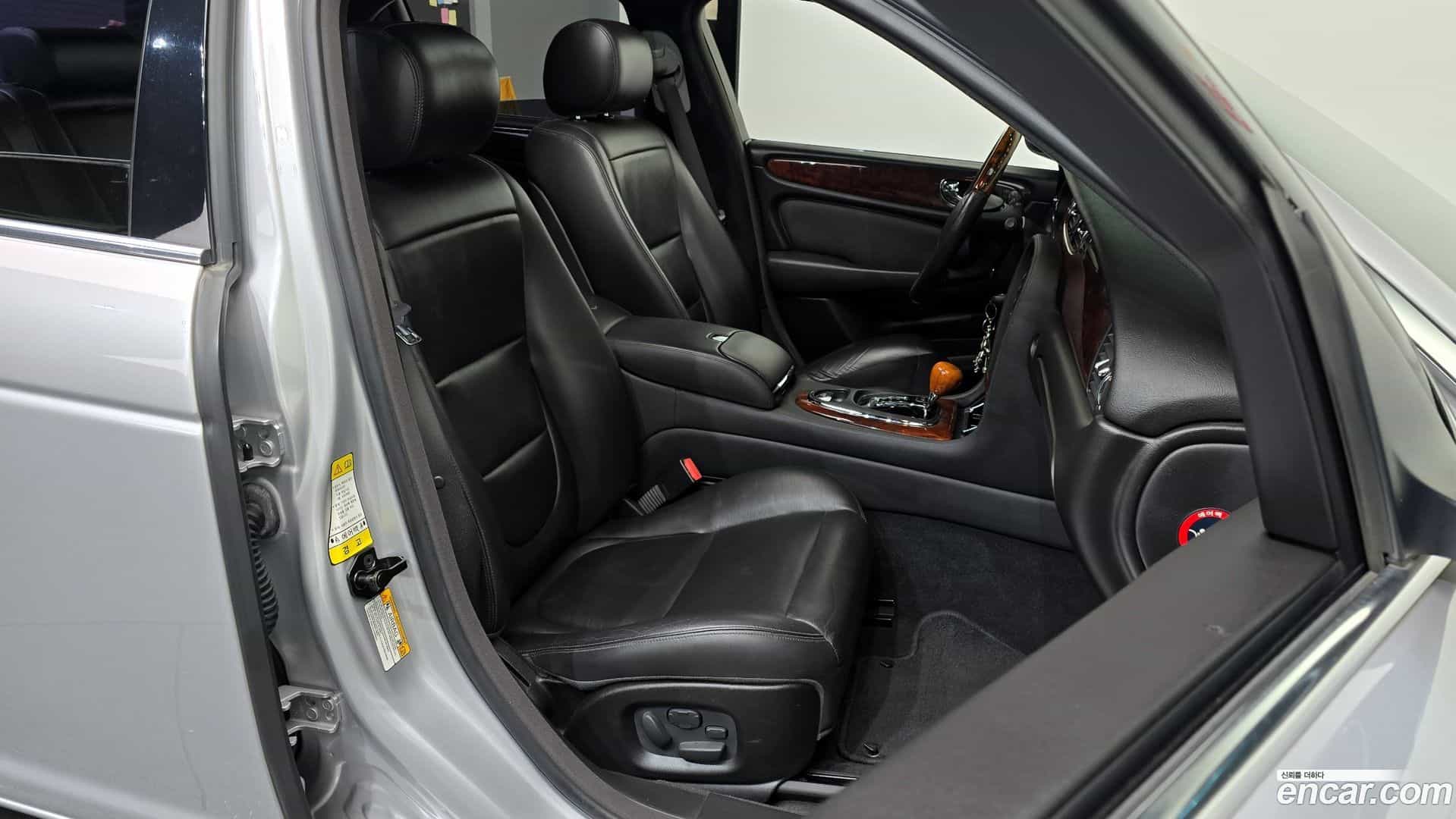 XJ-6 Jaguar 2006.4-OPTION-016