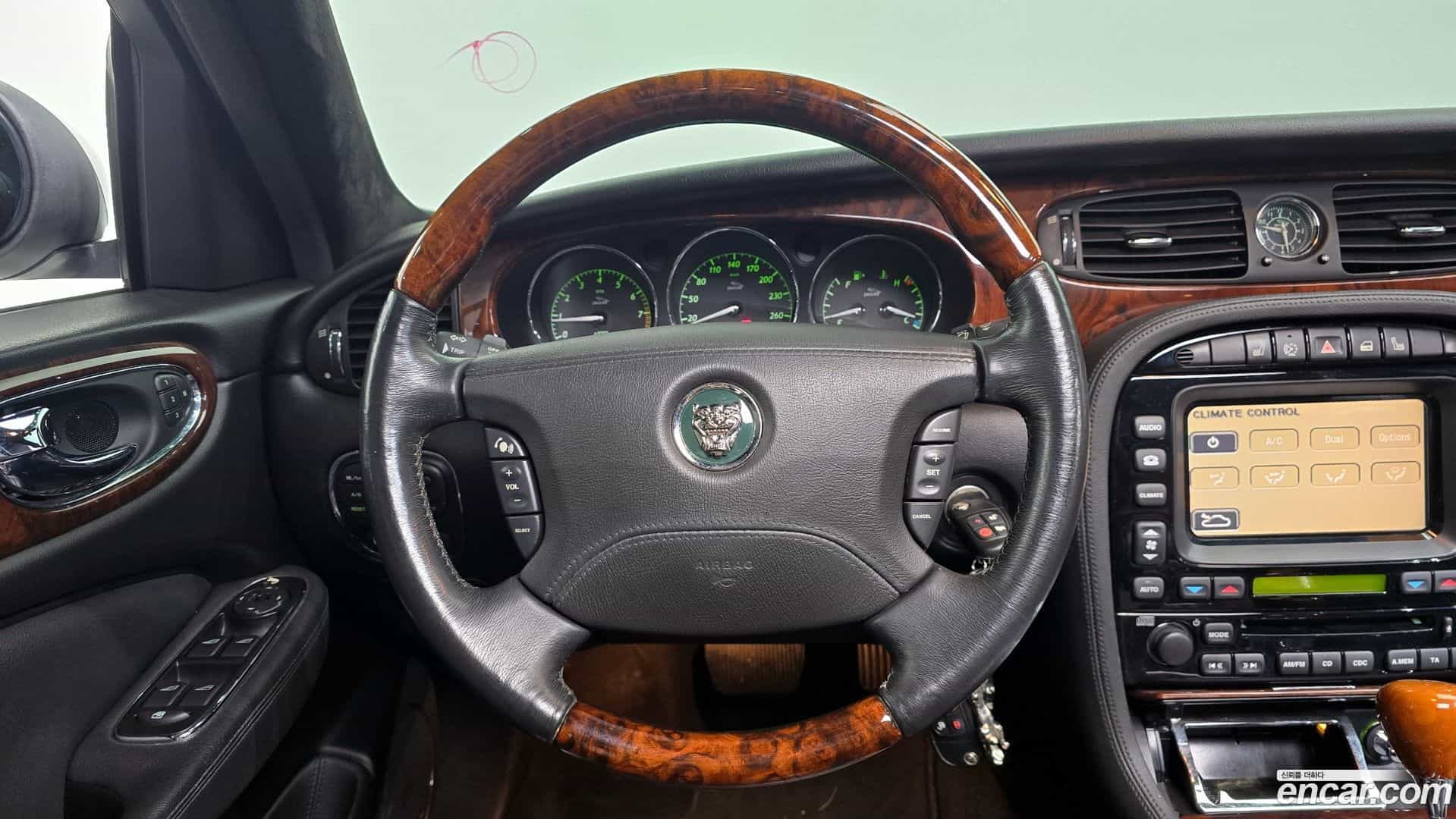 XJ-6 Jaguar 2006.4-OPTION-017
