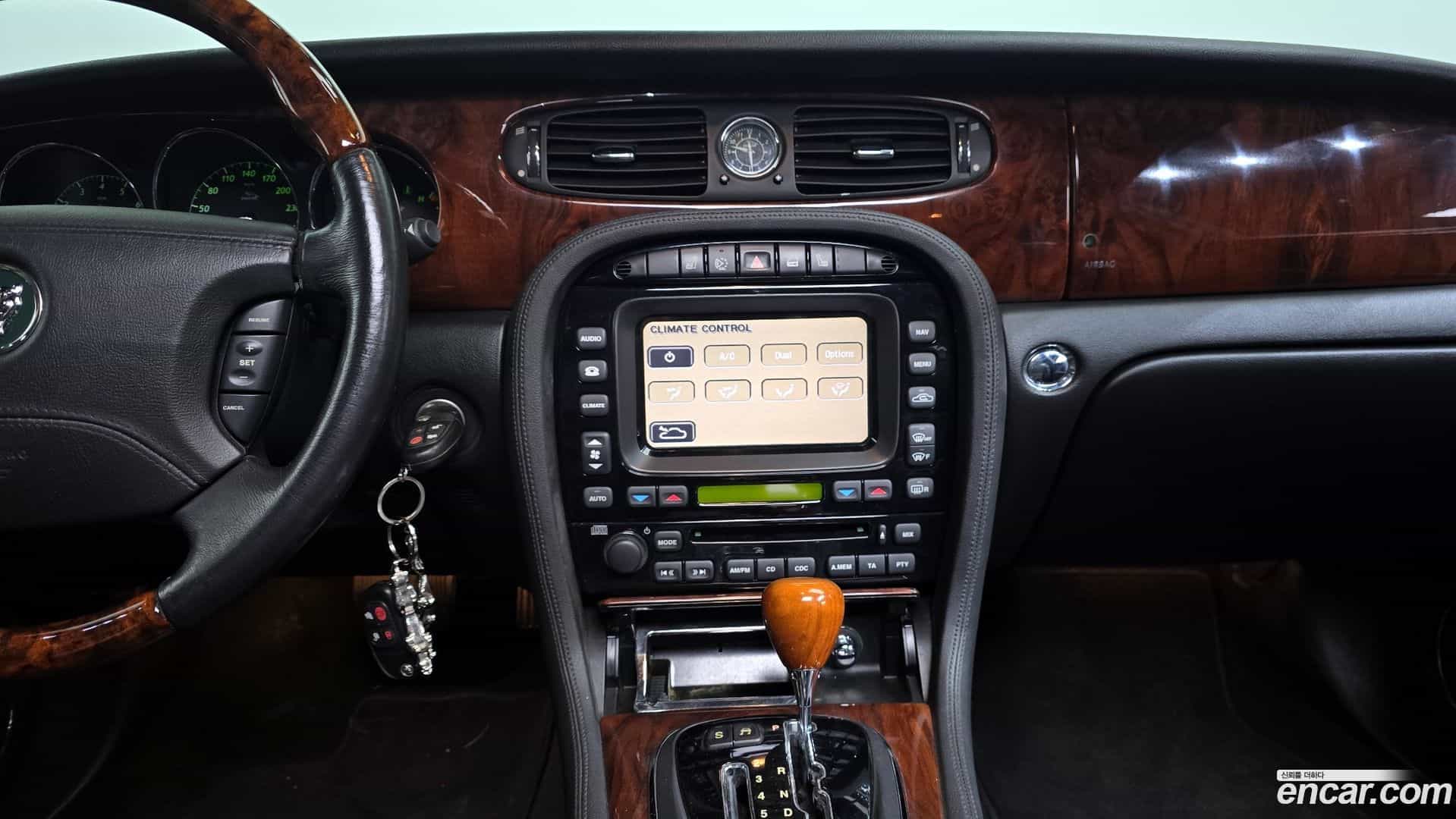 XJ-6 Jaguar 2006.4-OPTION-023