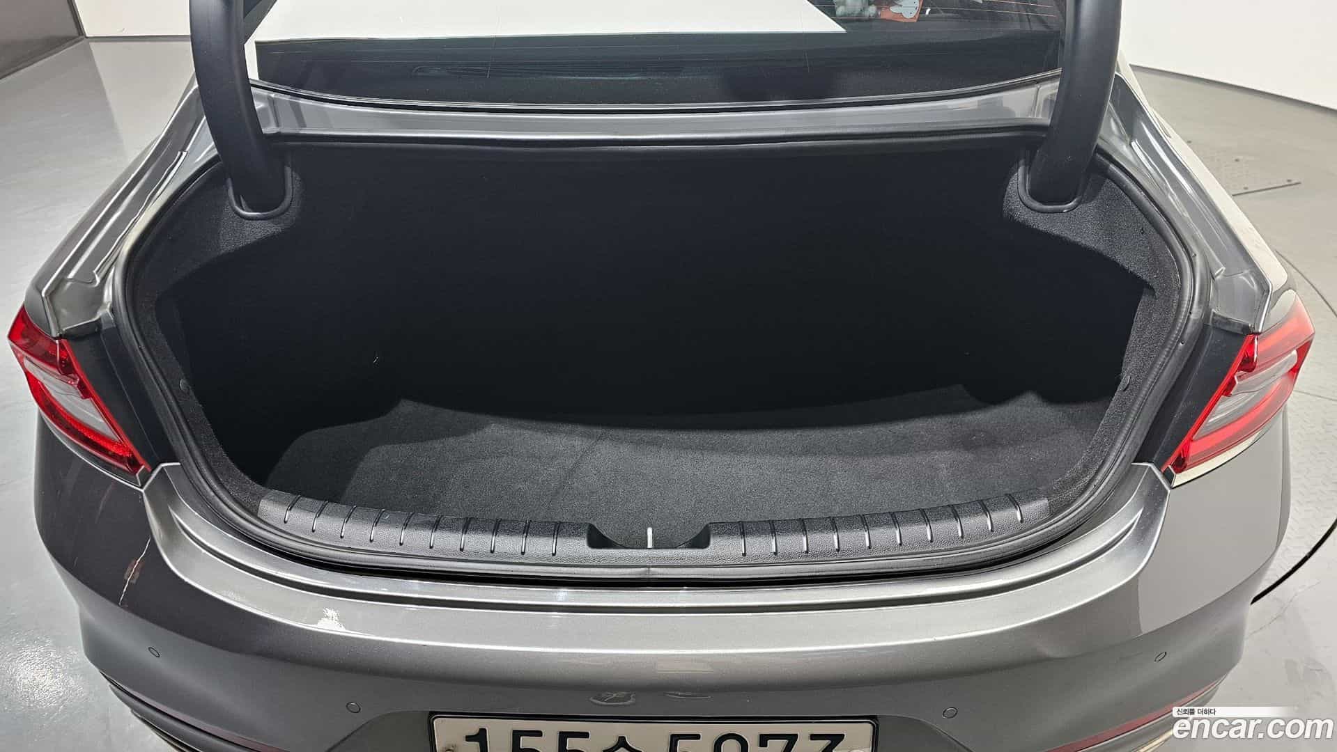 Grandeur Hyundai 2017.5-OPTION-024