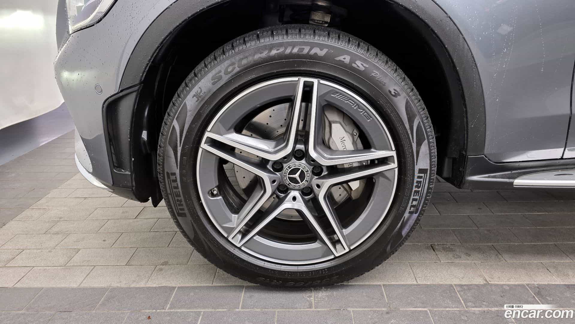 GLC-Class Mercedes-Benz 2021.0-OUTER-005