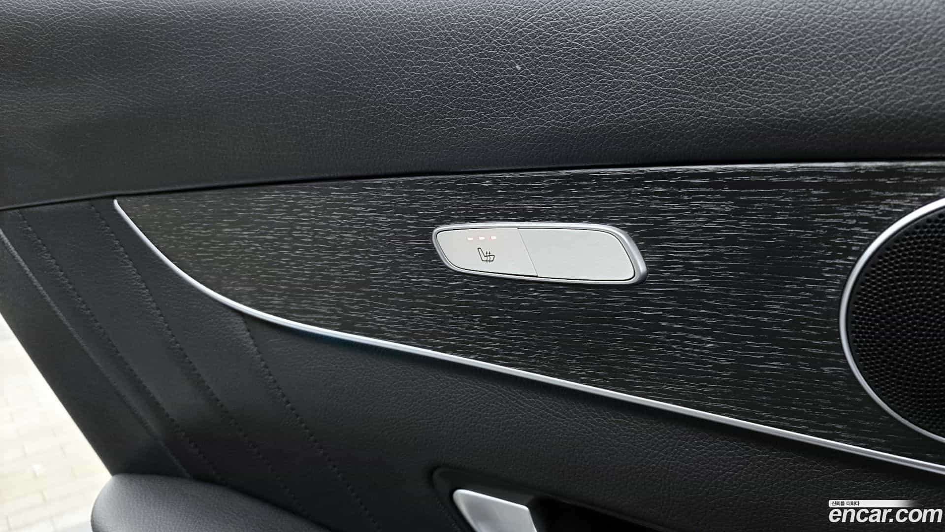 GLC-Class Mercedes-Benz 2021.0-OPTION-023