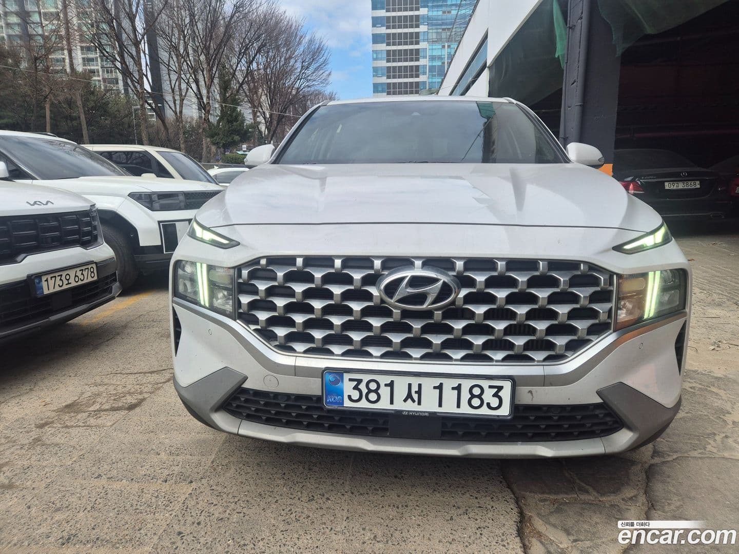 Main__Slider__Photo:Santafe Hyundai 2021.1-0