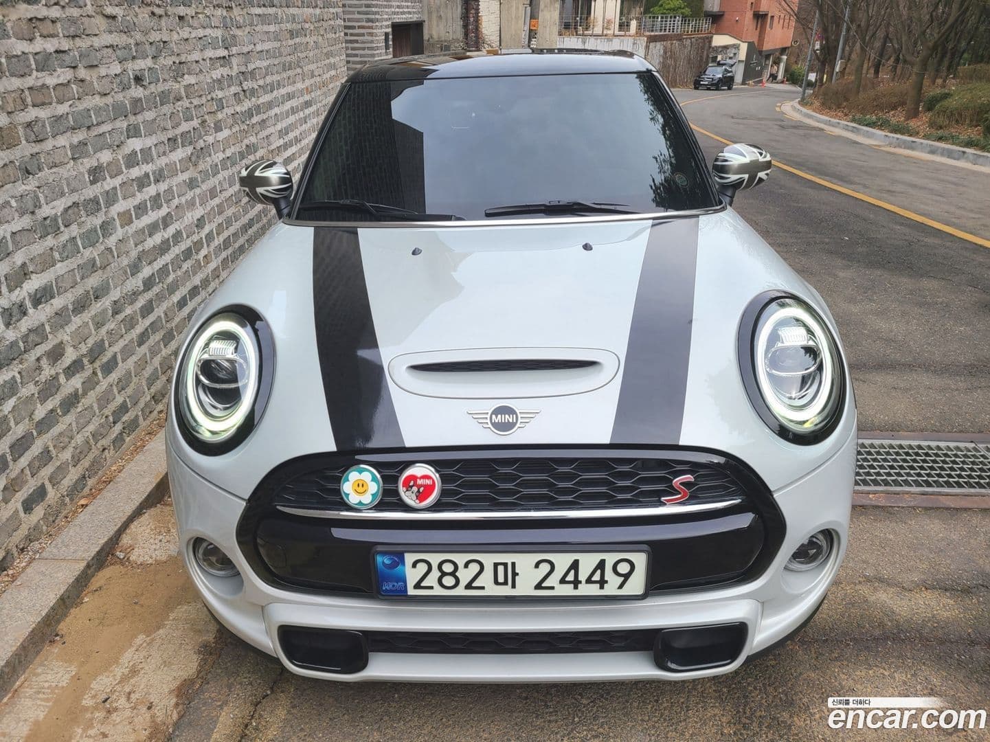 Main__Slider__Photo:Cooper Mini 2021.1-0