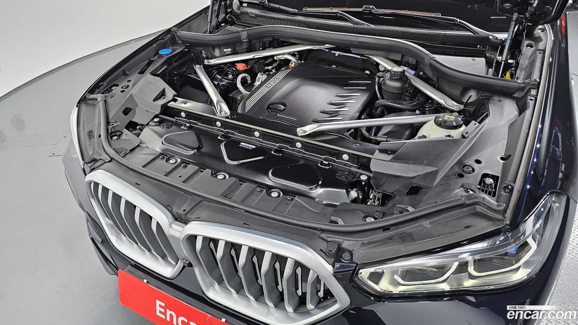 X6 BMW 2023.0-INNER-006