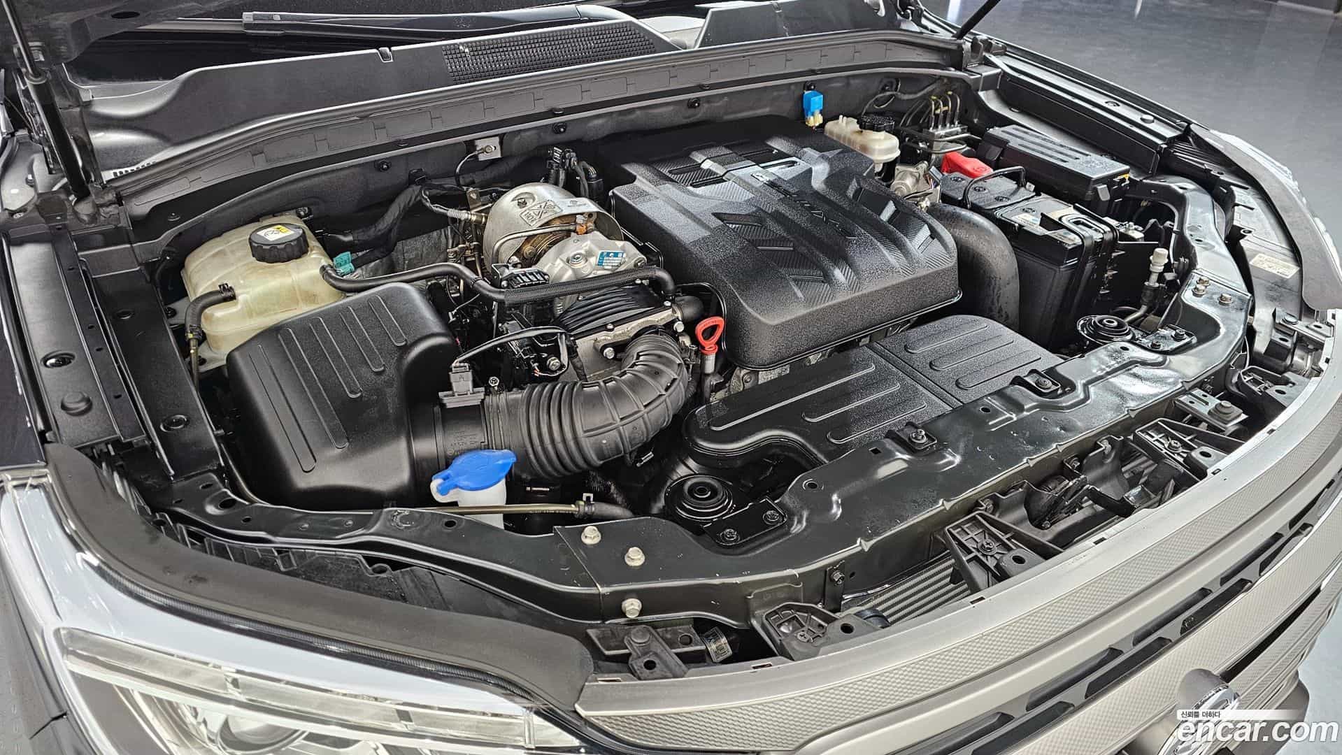 Rexton KG Mobility 2022.9-INNER-006