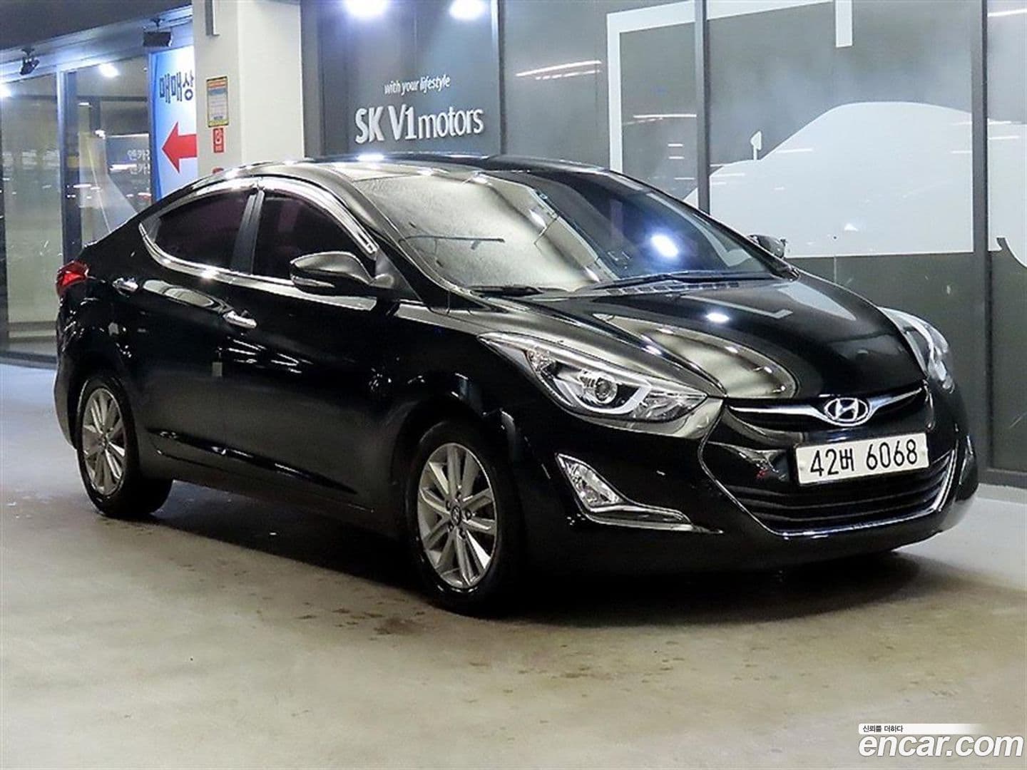 Main__Slider__Photo:AVANTE Hyundai 2014.3-0