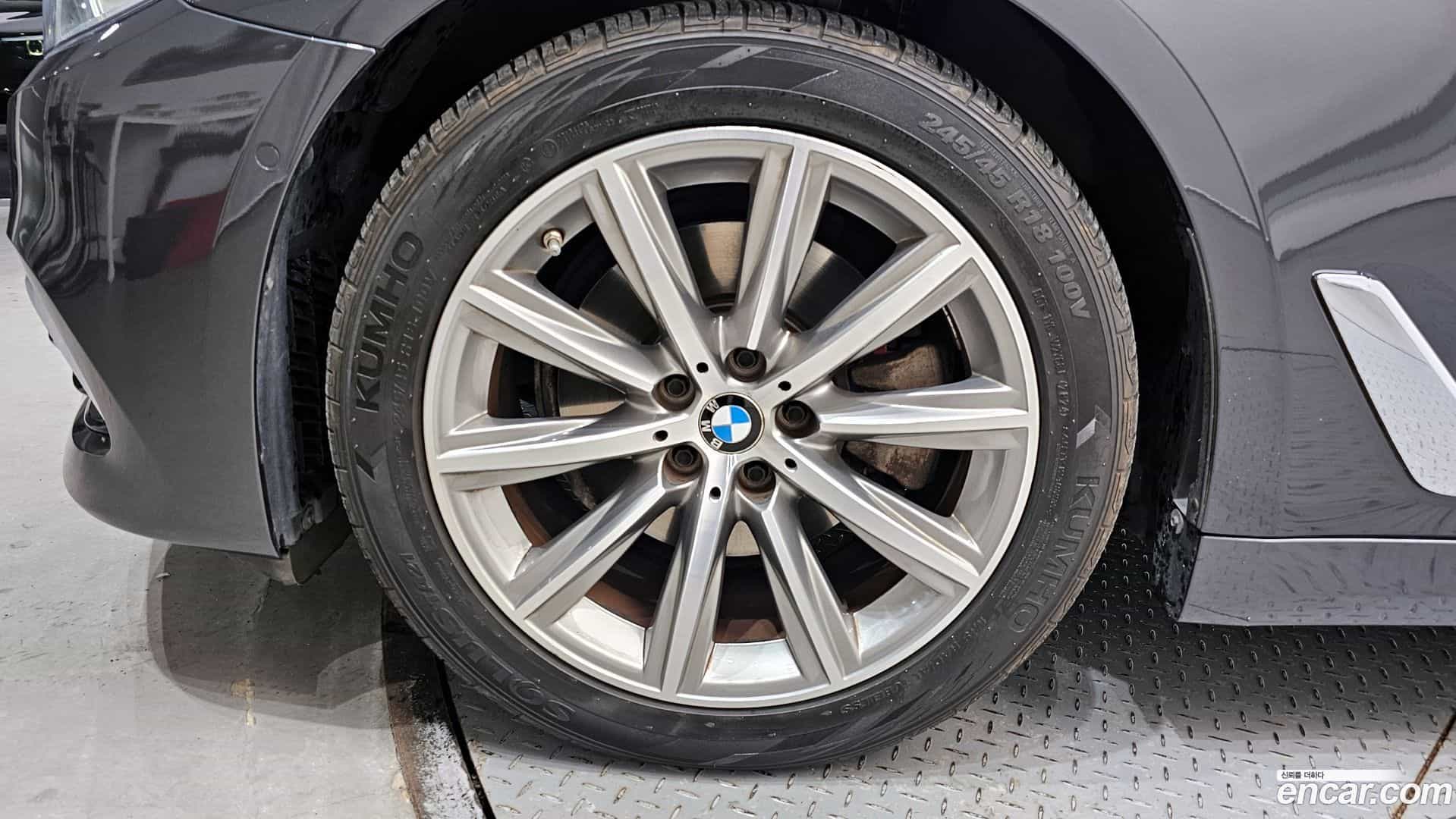 5-Series BMW 2019.4-OUTER-005