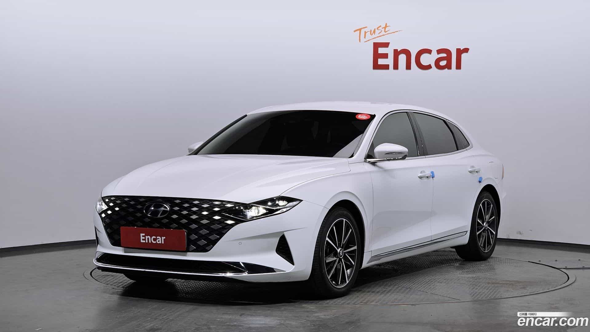 Grandeur Hyundai 2020.10-OUTER-001