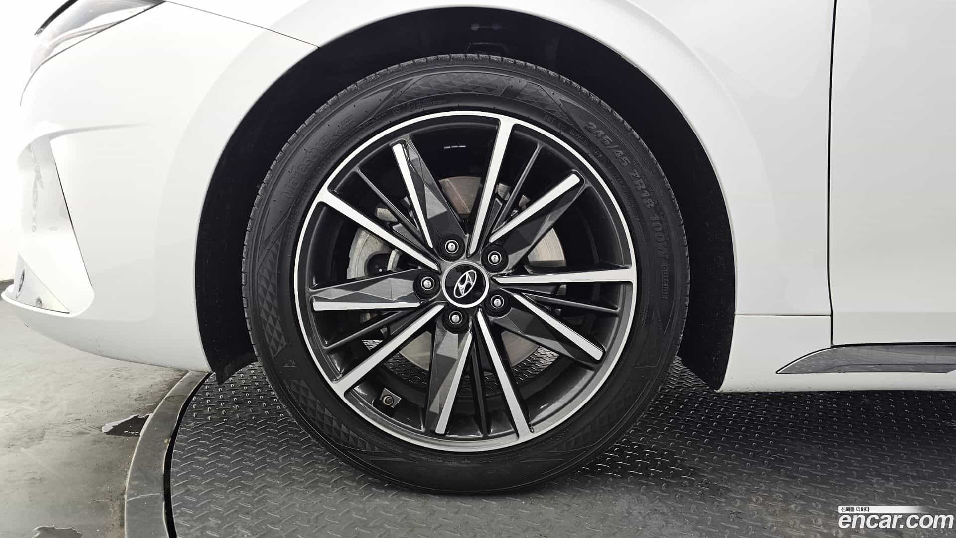 Grandeur Hyundai 2020.10-OUTER-005
